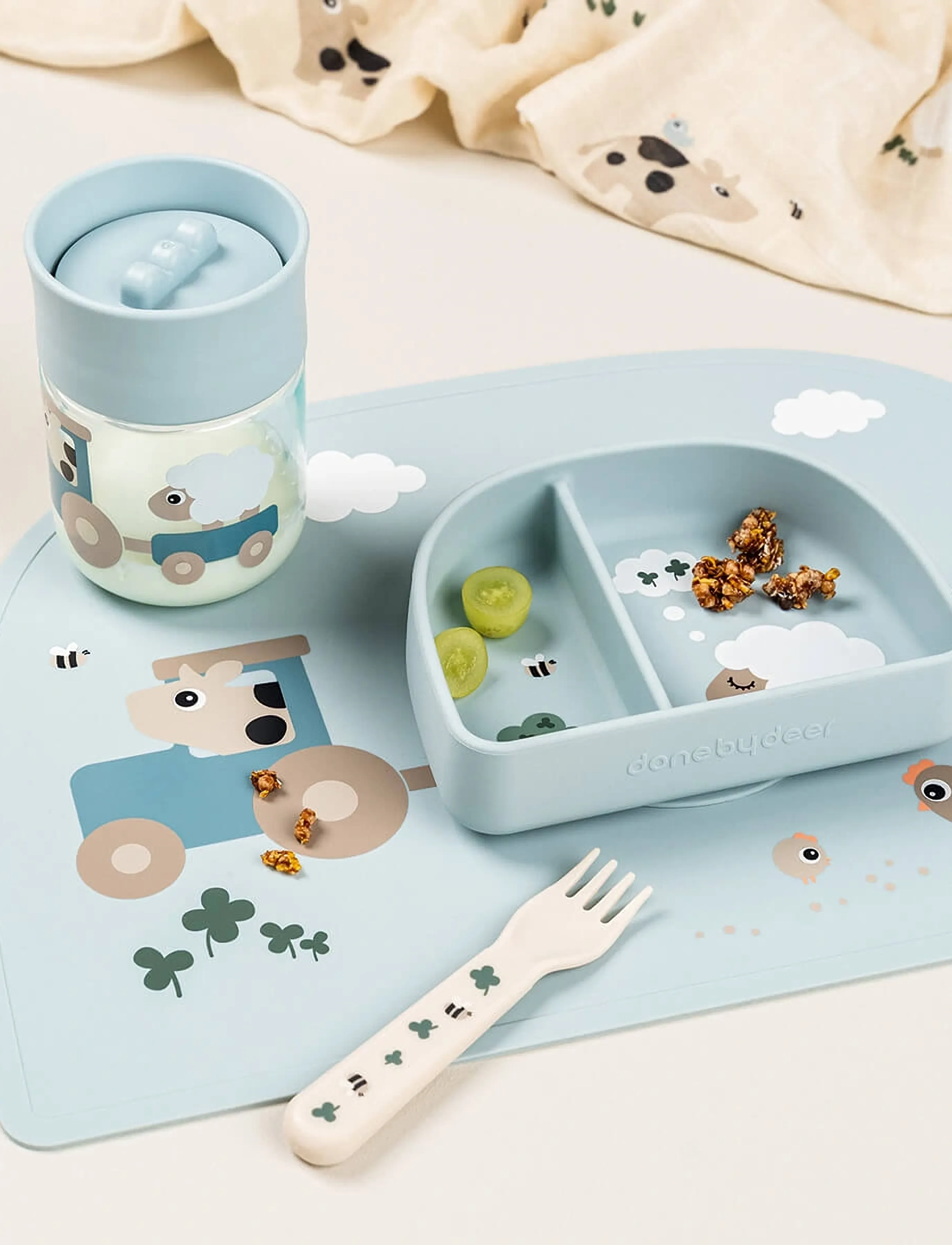 Done by Deer Learning Cup 360° Tiny Farm Blue, Ø 7.5X H 11 cm, Meal Time, Blau - Cups & Mugs, Kinder