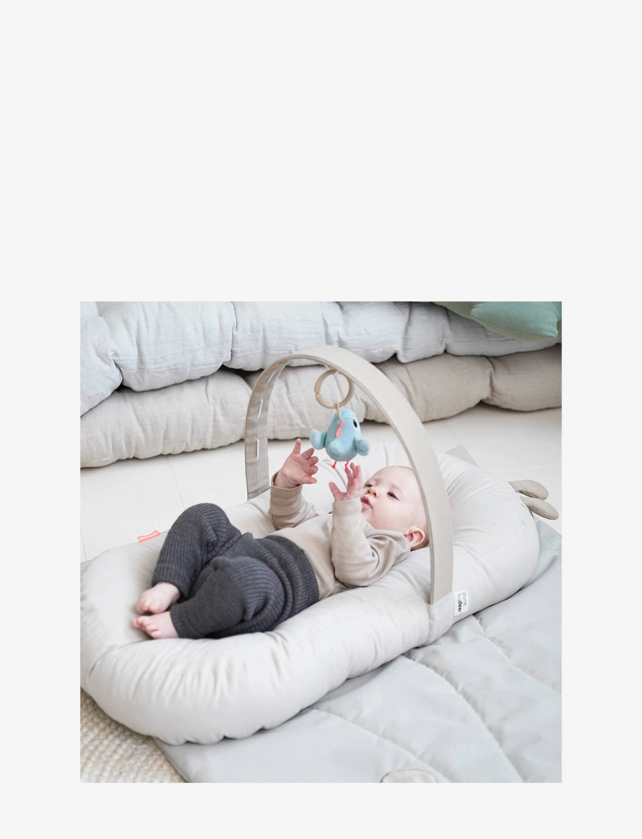 Done by Deer - Cozy lounger w/activity arch Raffi Blue - babynests - blue - 4