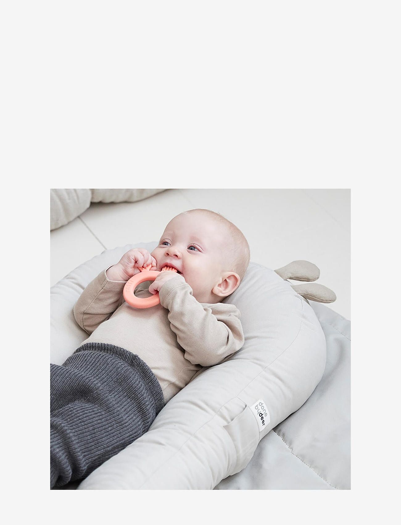 Done by Deer - Cozy lounger w/activity arch Raffi Blue - babynests - blue - 5