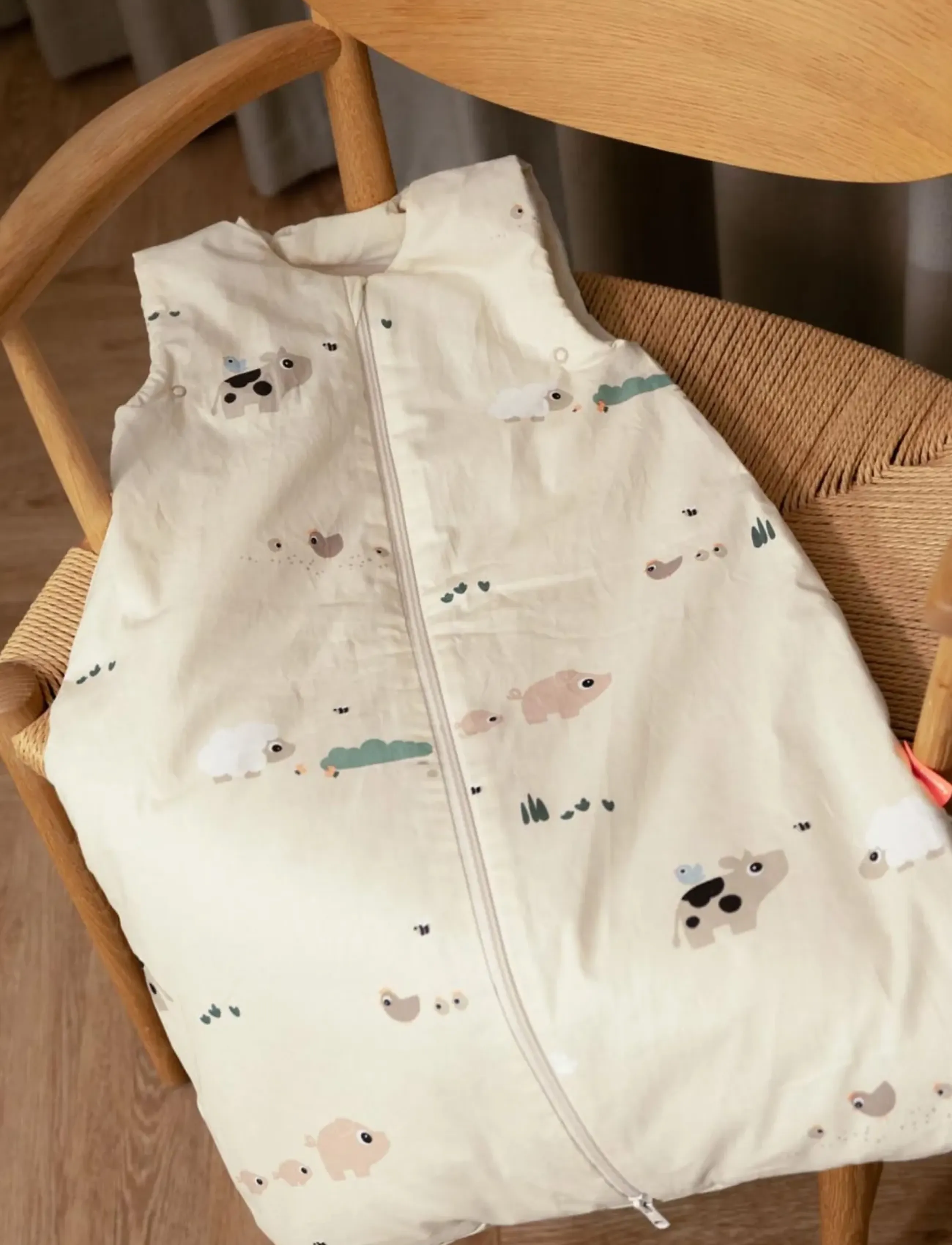 Done by Deer Sleepy Bag Tog 1.0 Tiny Farm Sand 70 Cm, Kinder, Baby Schlafsack, Beige, Gr.70X 44.5CM
