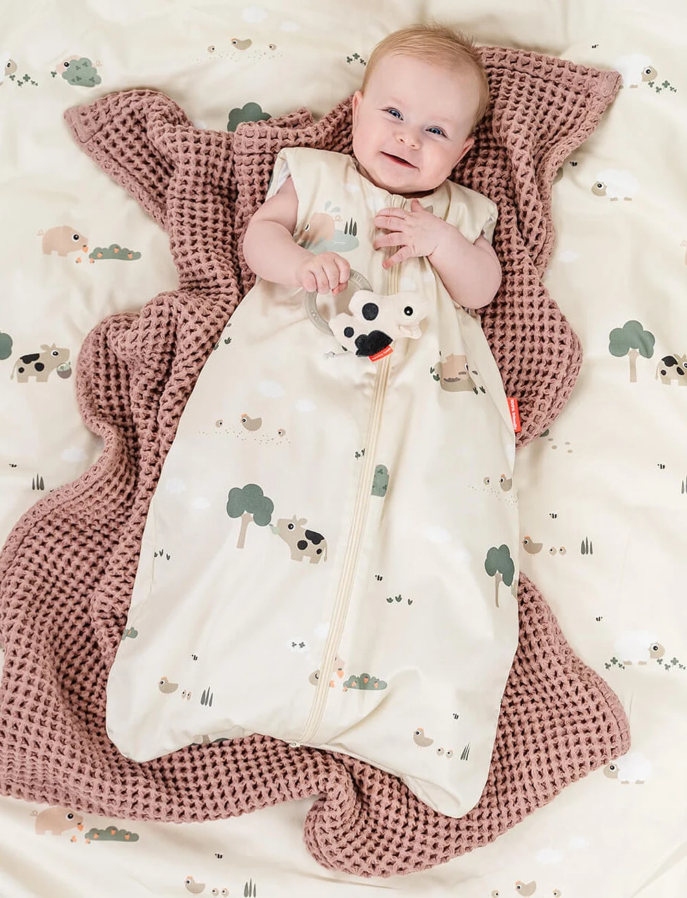 Done by Deer - Sleepy bag TOG 2.5 Tiny farm Sand 70 cm - sovpåsar - sand - 1