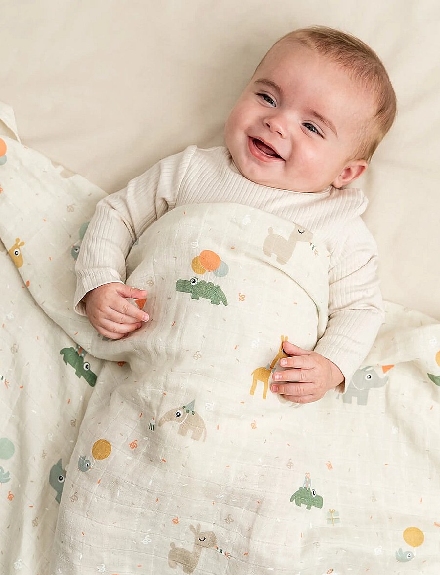 Done by Deer - Swaddle Celebration Sand - plaids en mousseline - sand - 0