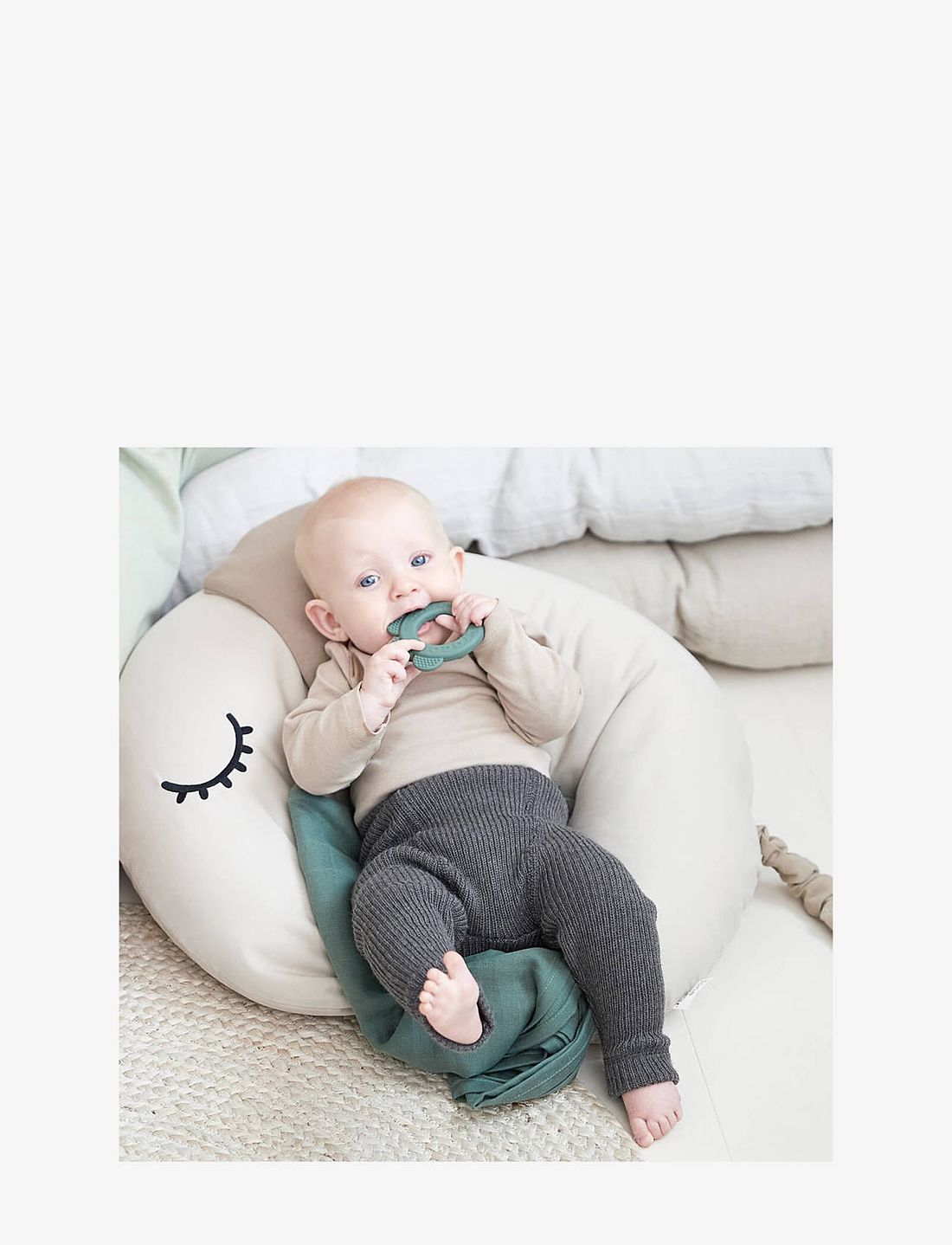 Done by Deer Nursing Baby Pillow Elphee Nursing pillows Boozt