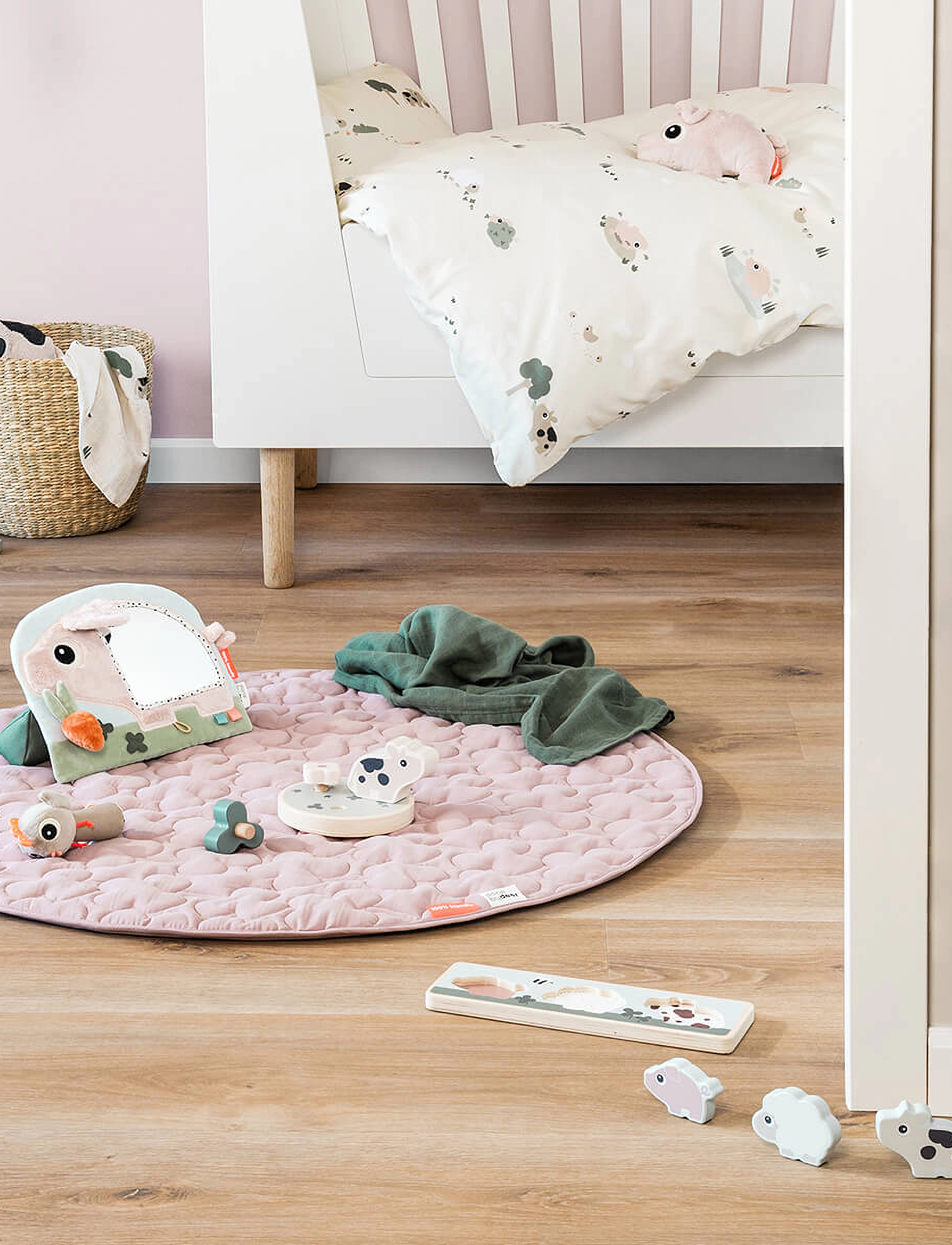 Done by Deer - Activity floor mirror Pigee Colour mix - interaktiva leksaker - colour mix - 4