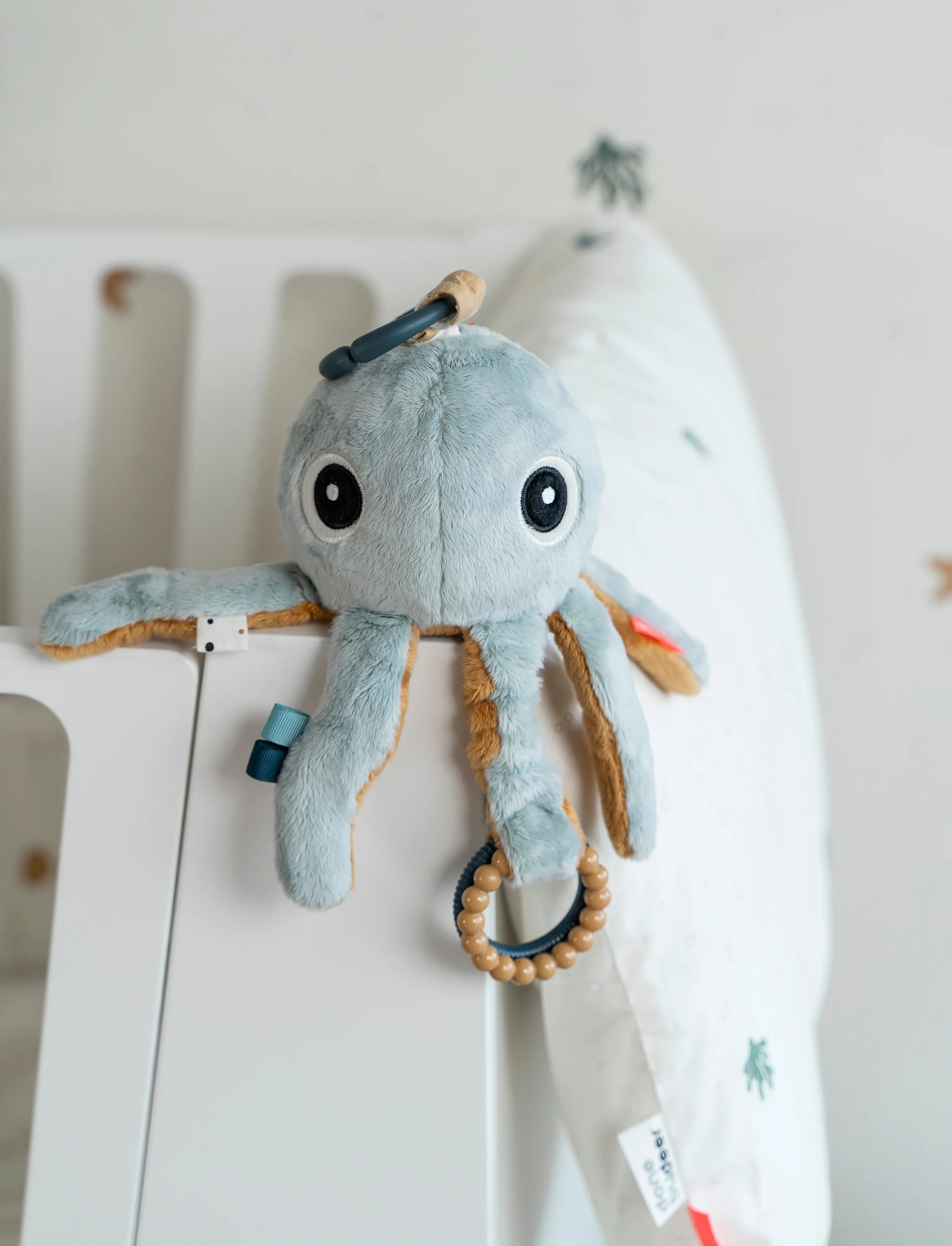 Done by Deer Activity Toy Jelly Blue, Børn, Activity Legetøj, Blå, Str: Ø11.5X H 21CM