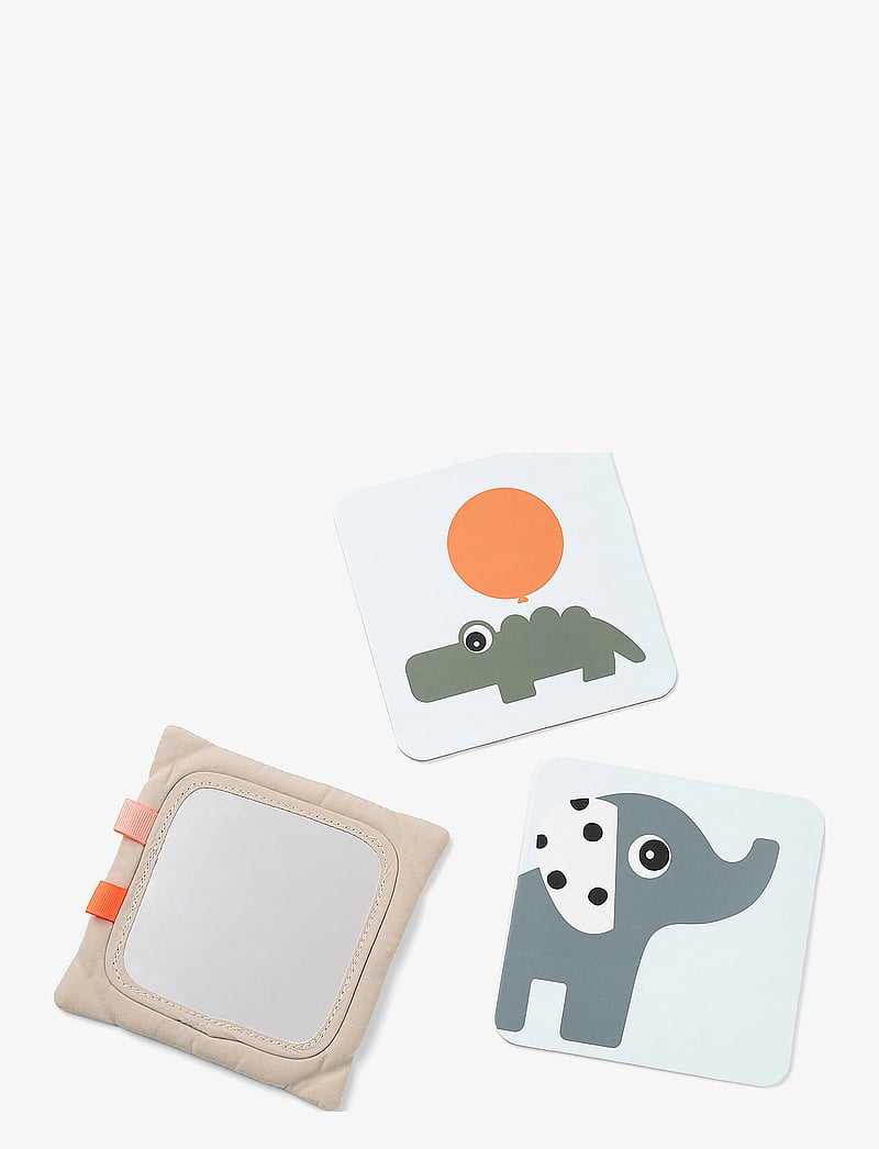 Done by Deer - Baby contrast card holder Deer friends Sand - interaktives spielzeug - sand - 2