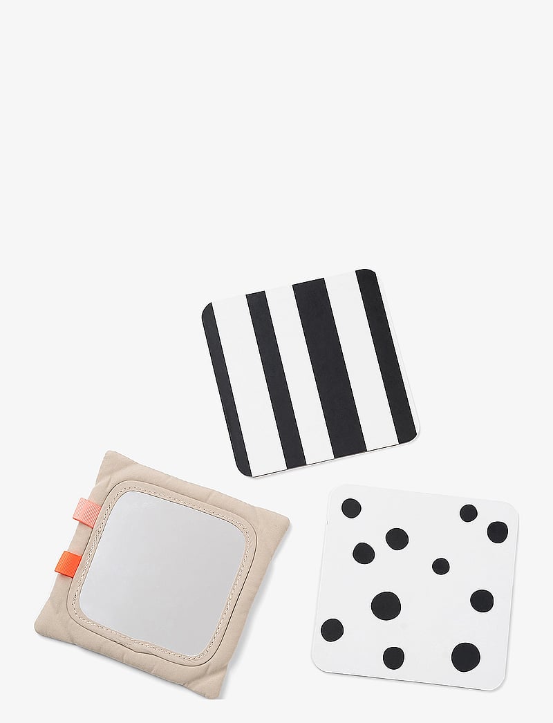 Done by Deer - Baby contrast card holder Deer friends Sand - interaktives spielzeug - sand - 3