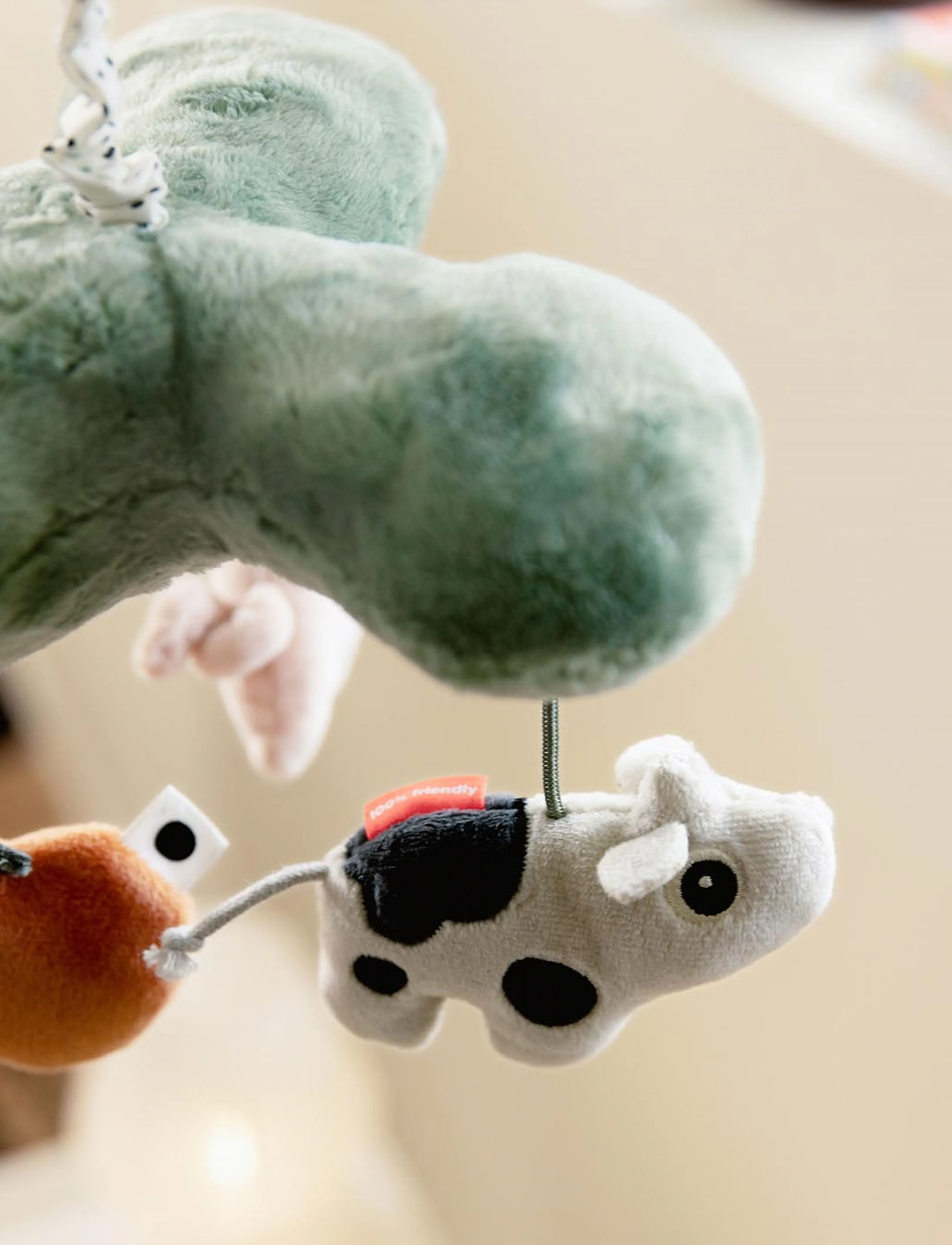 Done by Deer - Musical mobile Tiny farm Colour mix - yöpuulle - colour mix - 2