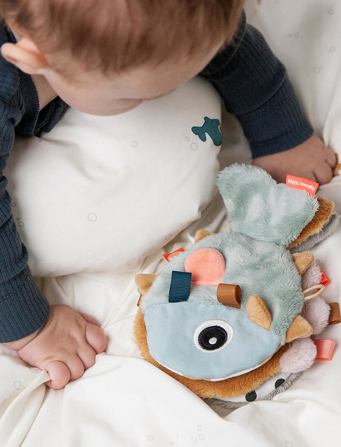 Done by Deer - Sensory baby book Sea friends Colour mix - interaktivt legetøj - colour mix - 4