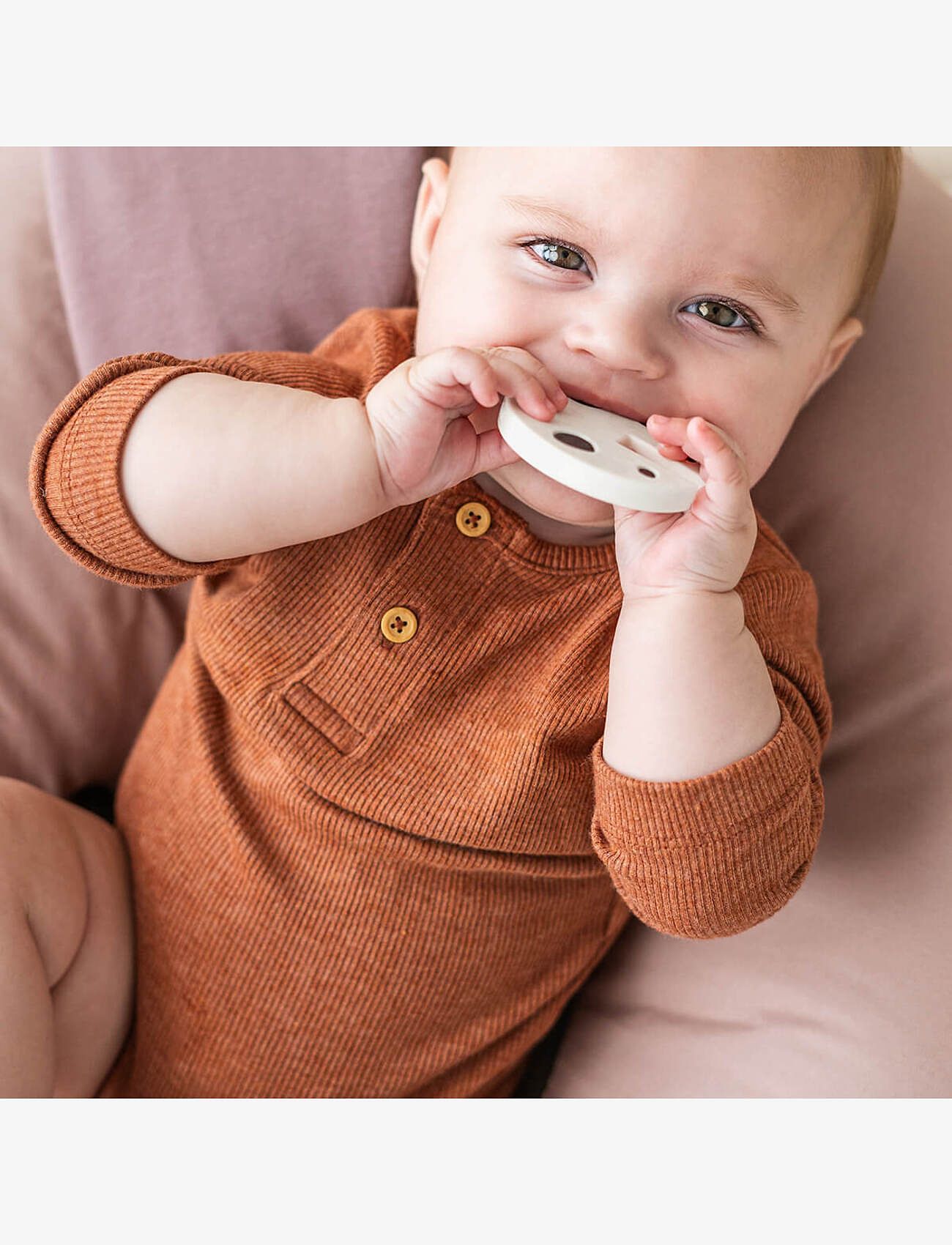 Done by Deer - Tiny grip toy Ozzo Colour mix - interaktives spielzeug - colour mix - 3