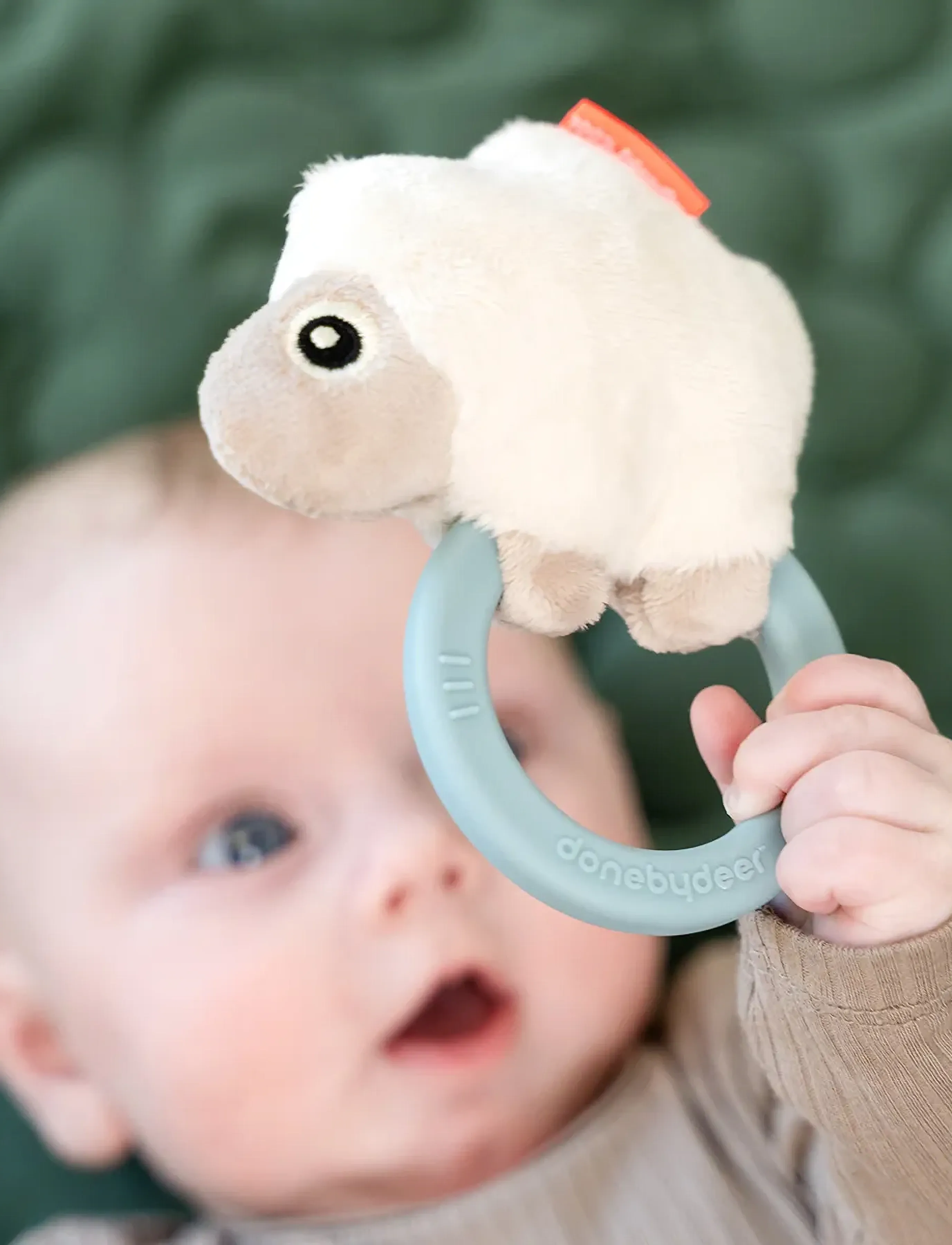 Done by Deer Sensory Rattle W/Teether Sheepy Blue, One Size, Baby Spielzeug, Blau - Teething Kinder