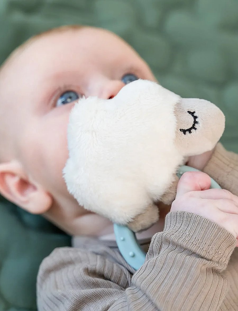 Done by Deer - Sensory rattle w/teether Sheepy Blue - tanntöku leikföng - blue - 3