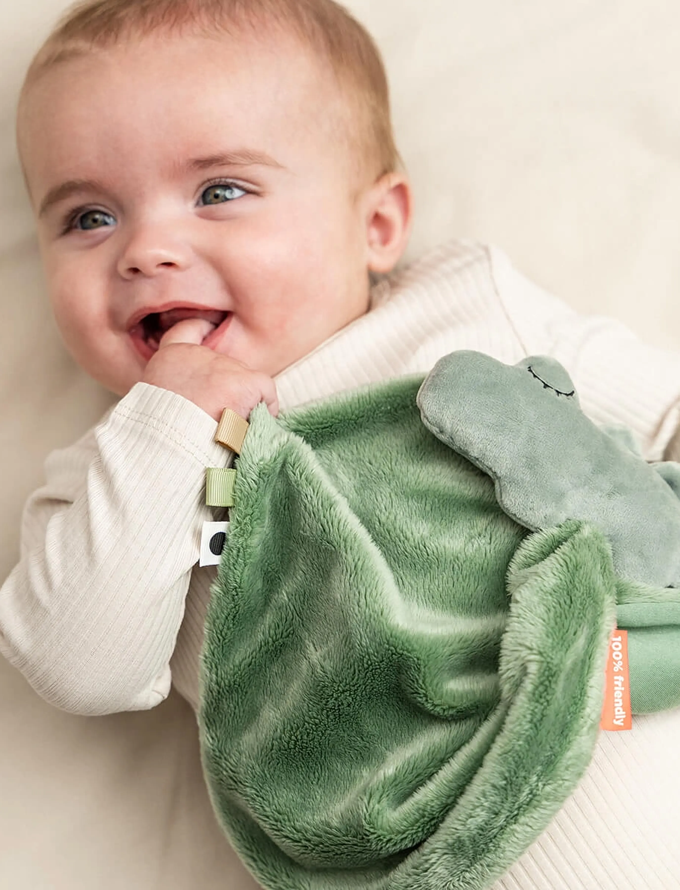Done by Deer - Comfort blanket Croco Green - cuddle blankets - green - 3