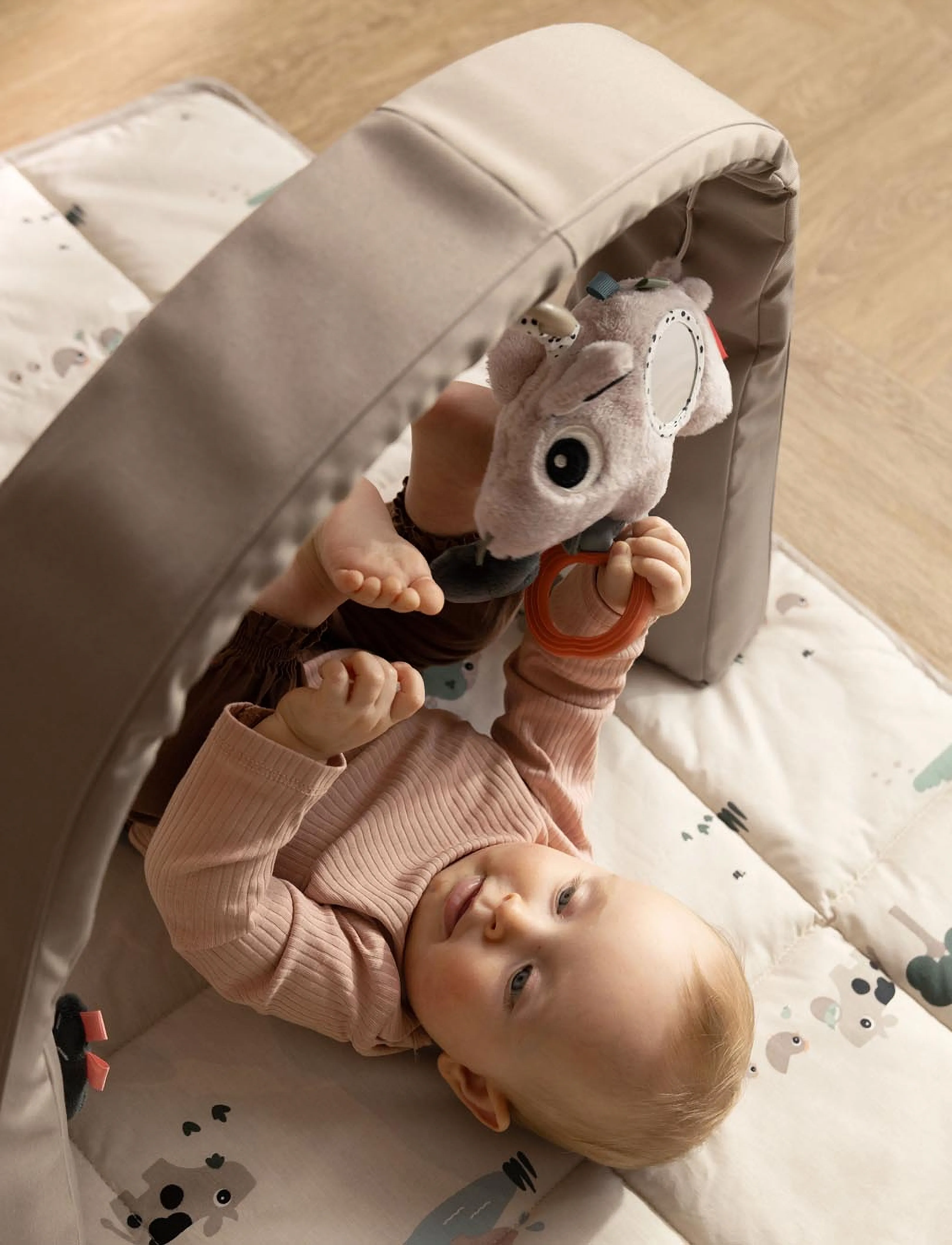 Done by Deer - Activity sensory toy Pigee Powder - interaktiva leksaker - powder - 5