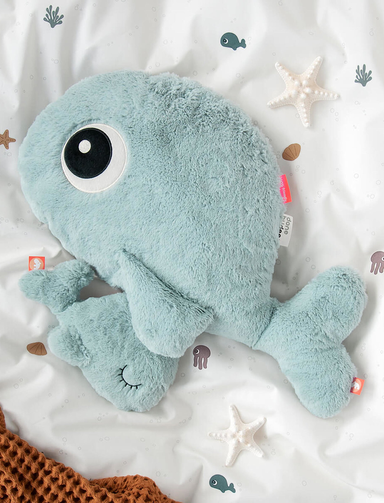 Done by Deer Cuddle Friend Wally Blue, 57X 29X 10 cm, Soft Spielzeug, Blau - Stuffed Animals, Kinder