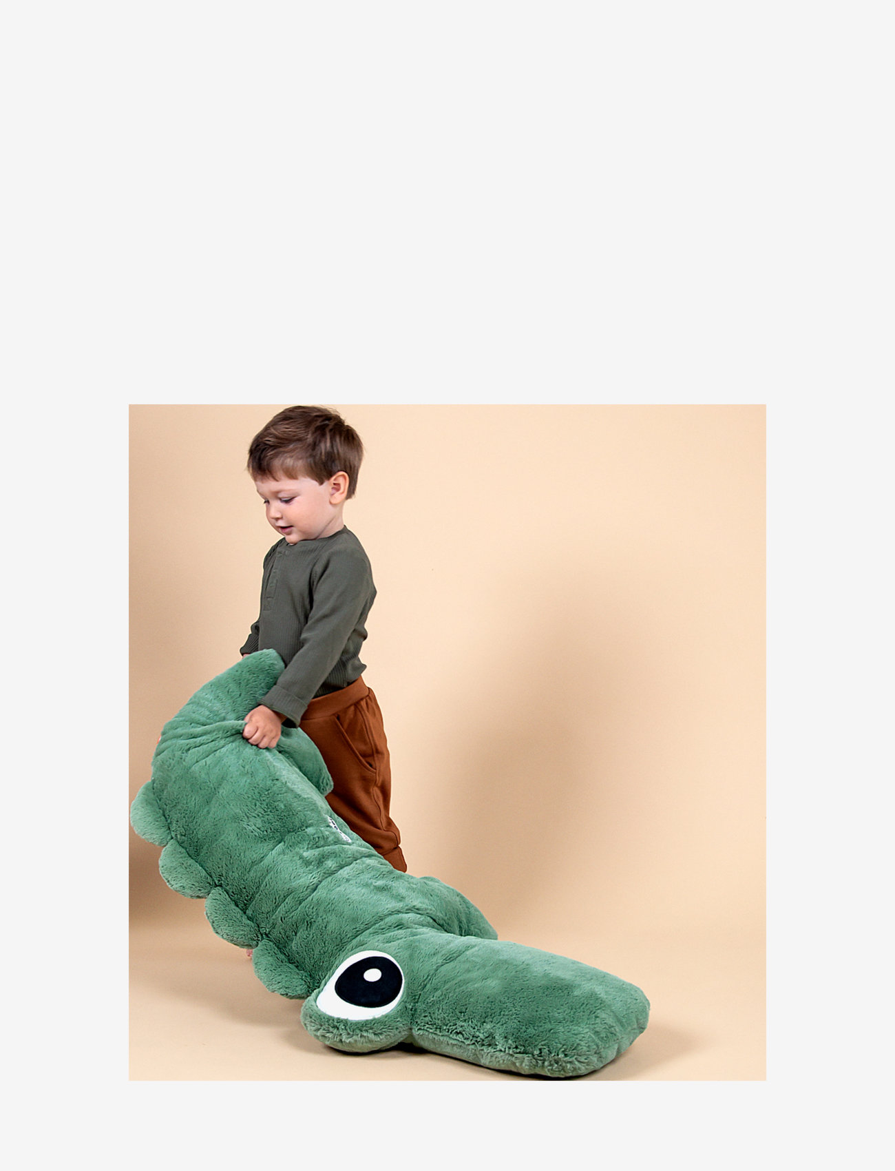 Done by Deer - Cuddle friend Big Croco Green - pehmoeläimet - green - 4