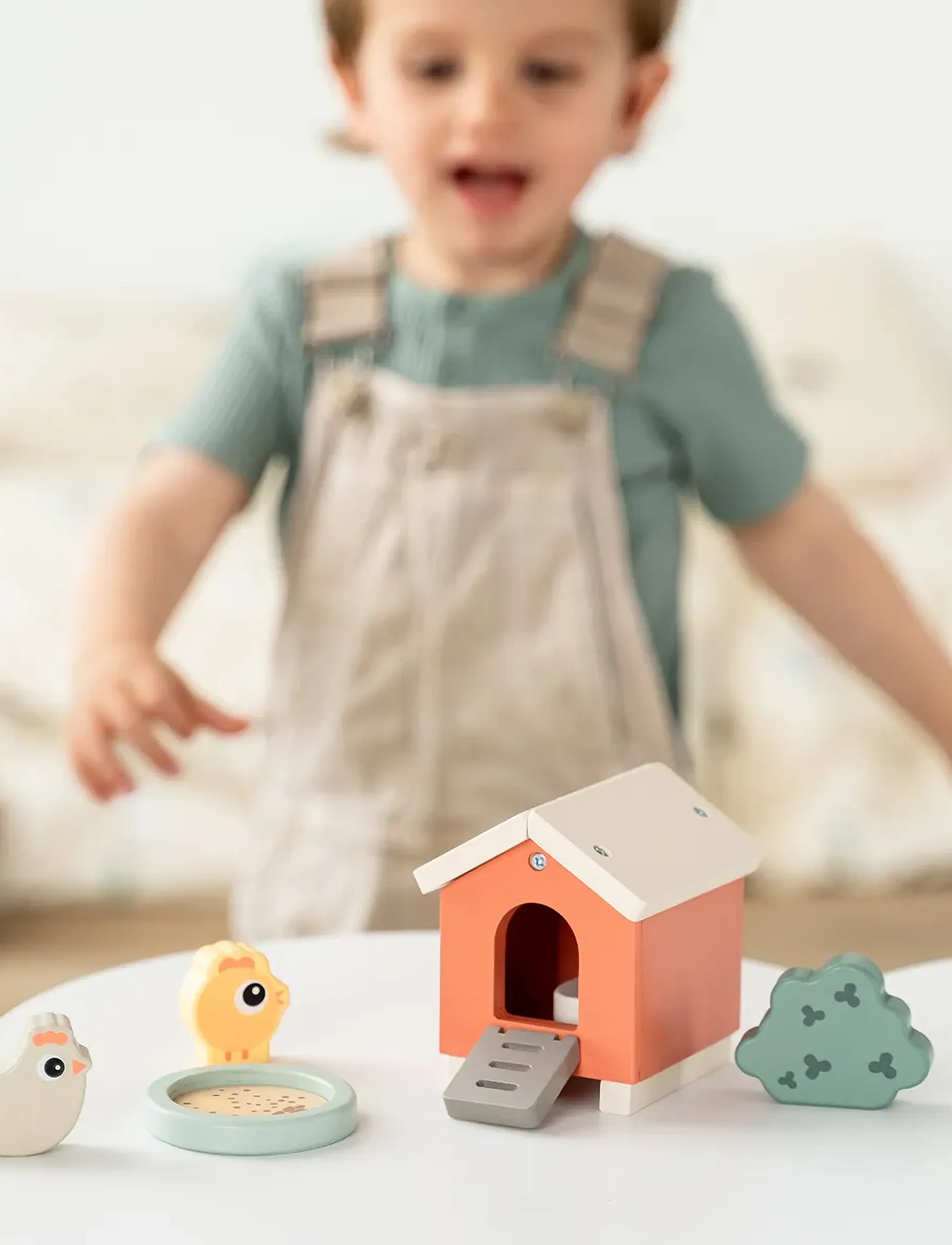 Done by Deer Tiny Farm Play Set Clucky Colour Mix, One Size, Playsets & Action Figures, Mehrfarbig/gemustert - Wooden Kinder