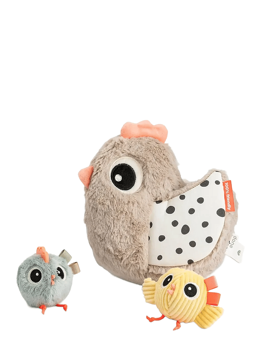 Done by Deer - Hide&Seek activity toy Clucky Sand - pehmoeläimet - sand - 1