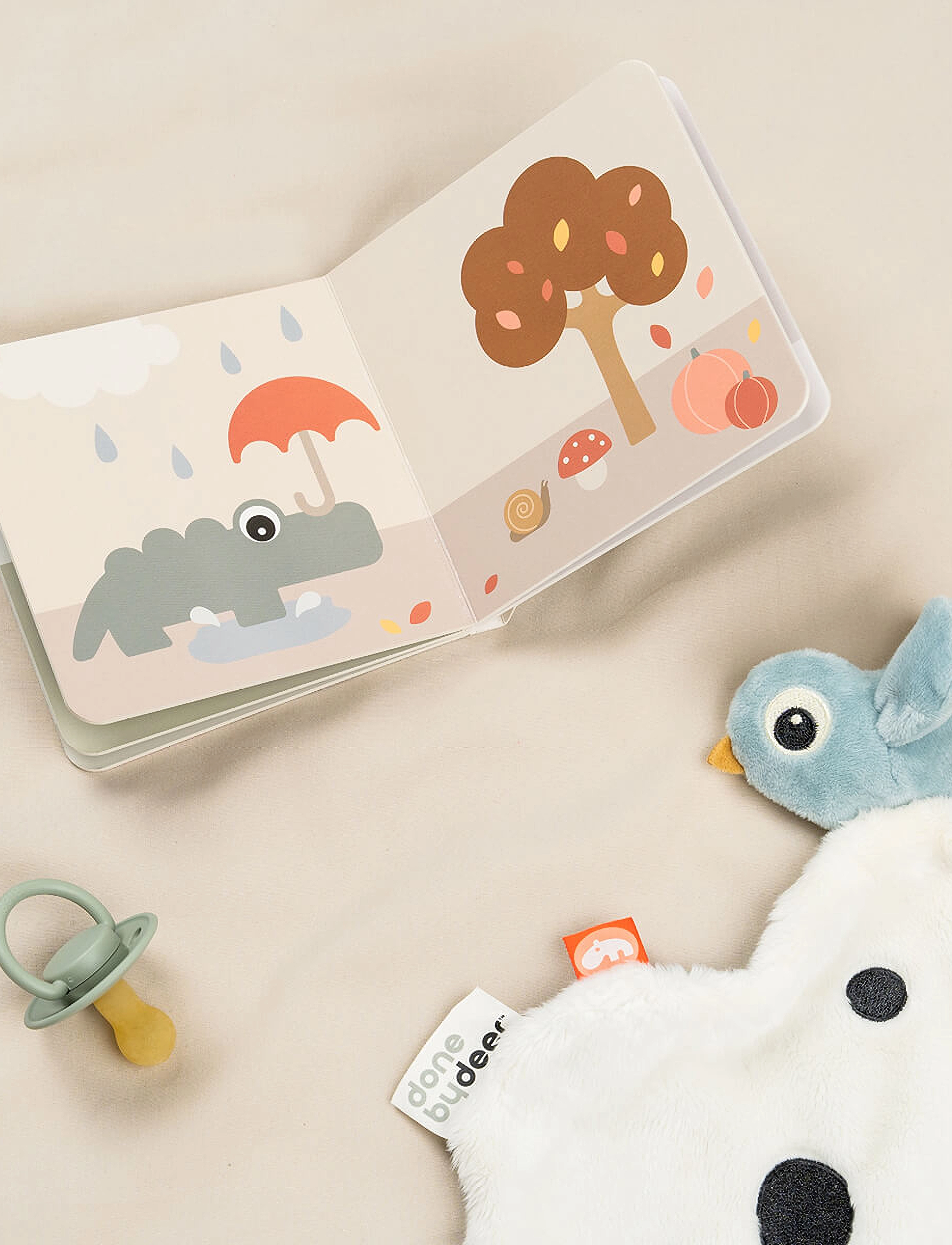 Done by Deer - Board book Seasons Croco Colour mix - baby books - colour mix - 3