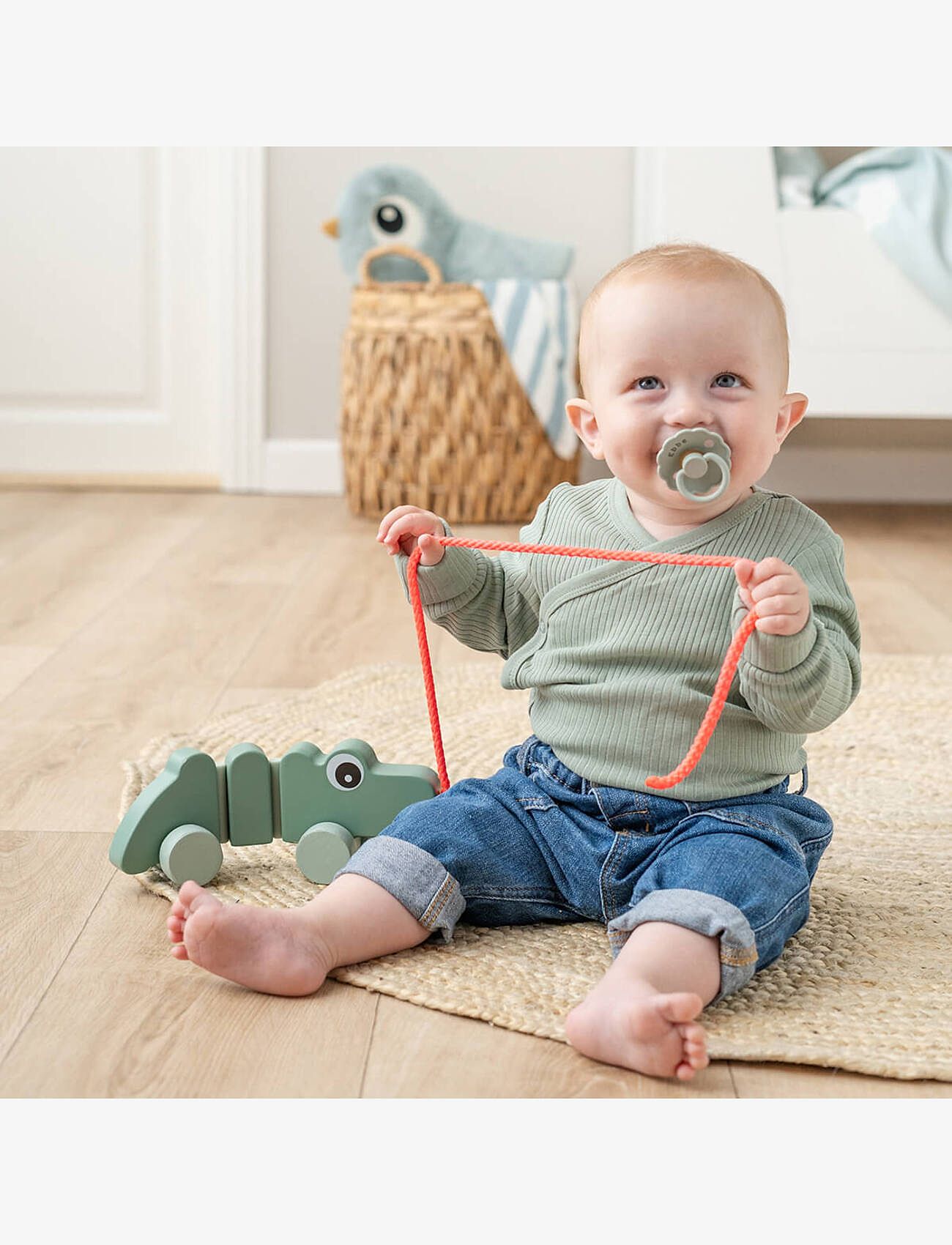 Done by Deer - Pull along wiggle toy Croco Green - geschenke unter chf 50 - green - 4