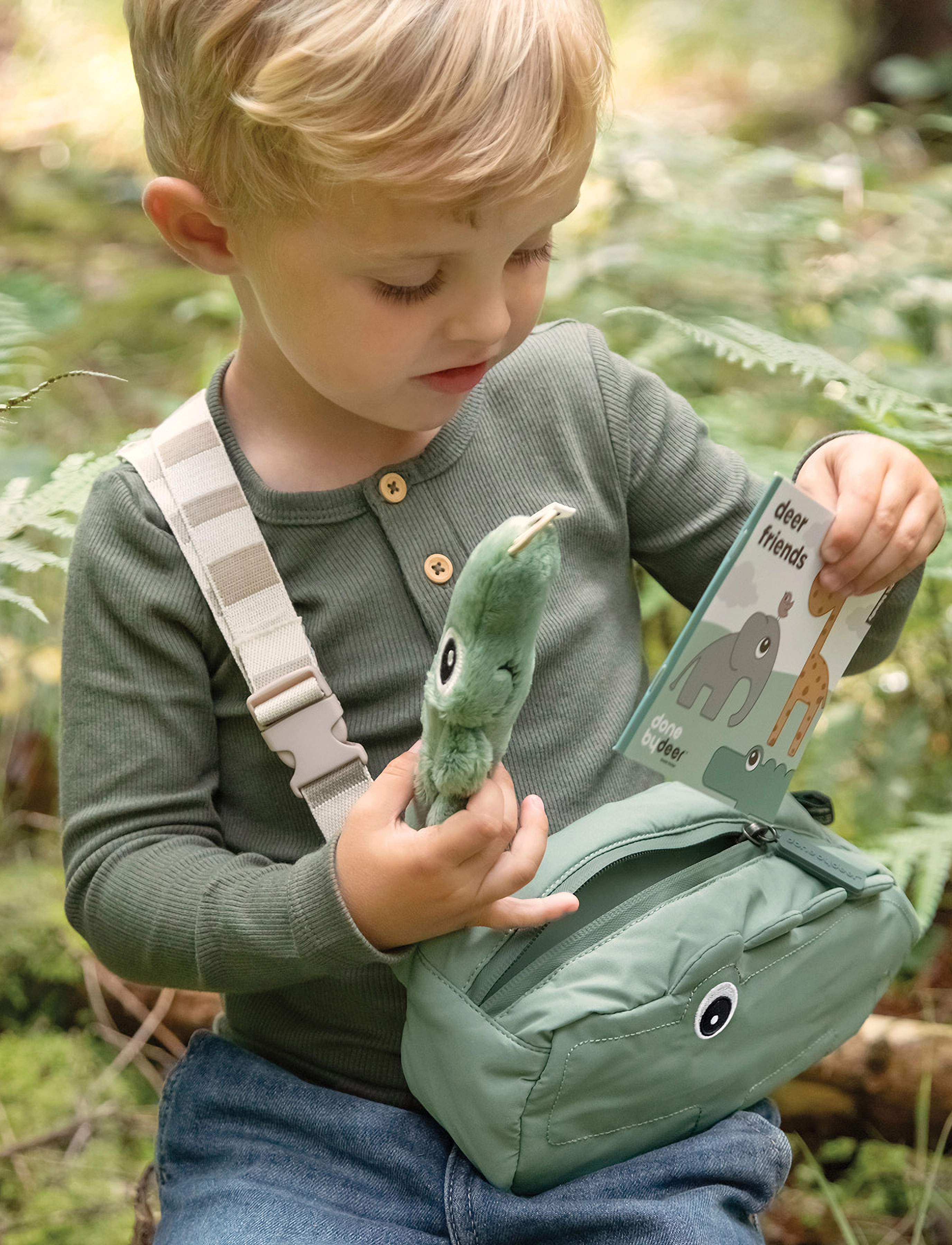 Done by Deer - Quilted cross-over kids bag Croco Powder - bum bags - powder - 4