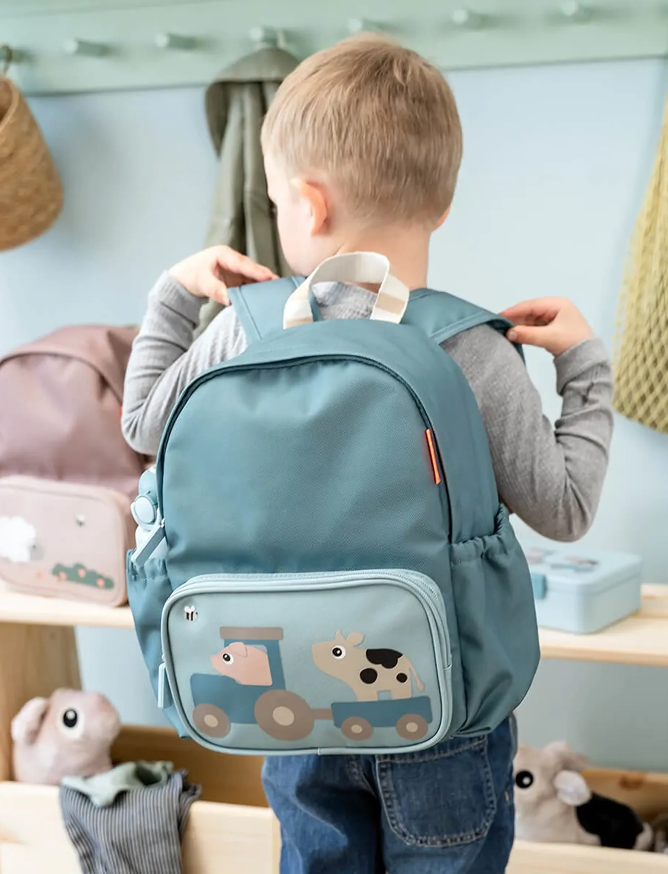 Done by Deer Kids Backpack Tiny Farm Blue 7,5 L, 27X 16X H 32 cm.7.5L, Blue, Tasker > Rygsække, Børn
