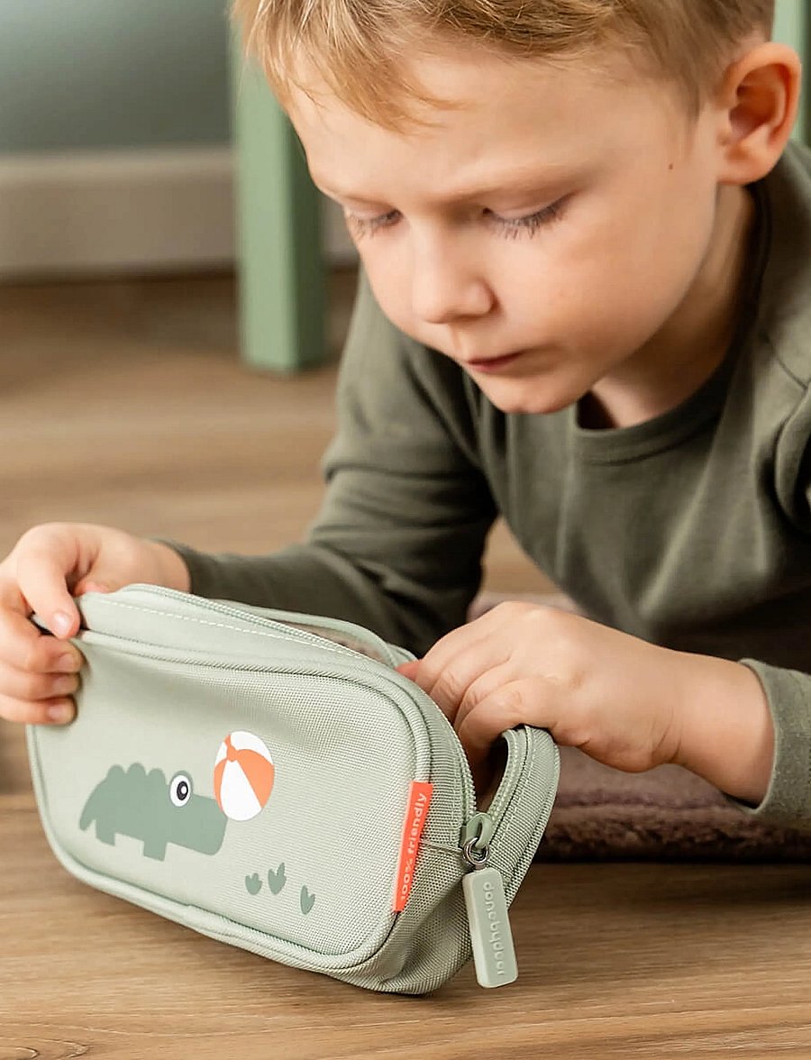 Done by Deer - Pencil case Playground Green - Étuis à crayons - green - 0