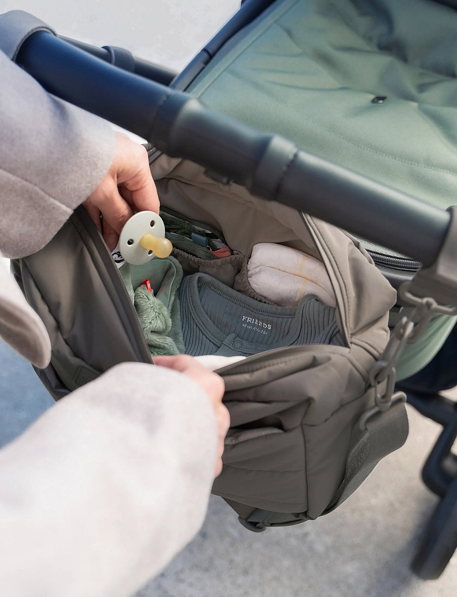 Done by Deer - Quilted stroller bag Taupe - wickeltaschen - taupe - 0