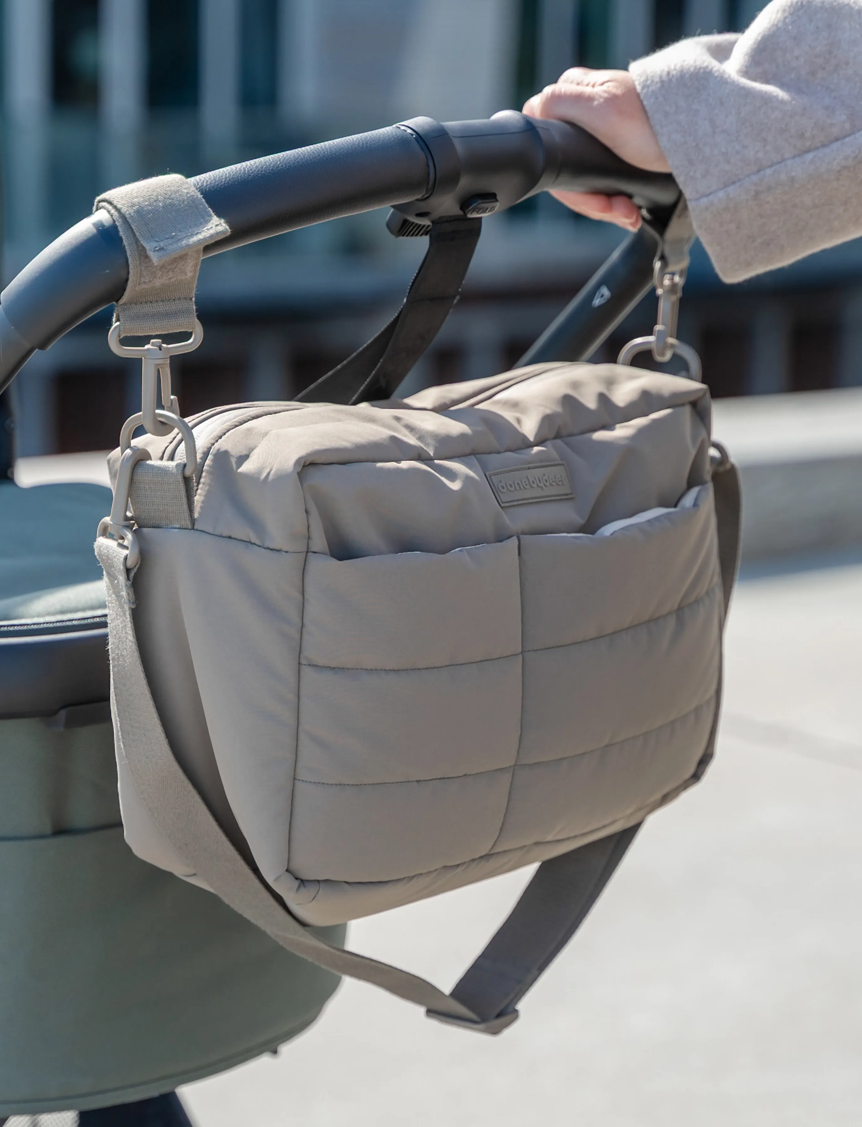 Done by Deer - Quilted stroller bag Taupe - taupe - 5