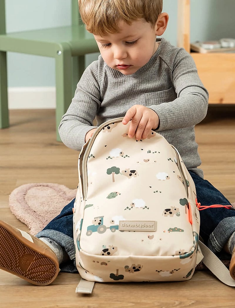 Done by Deer - Tiny backpack Tiny farm Sand 4 L - rucksäcke - sand - 4