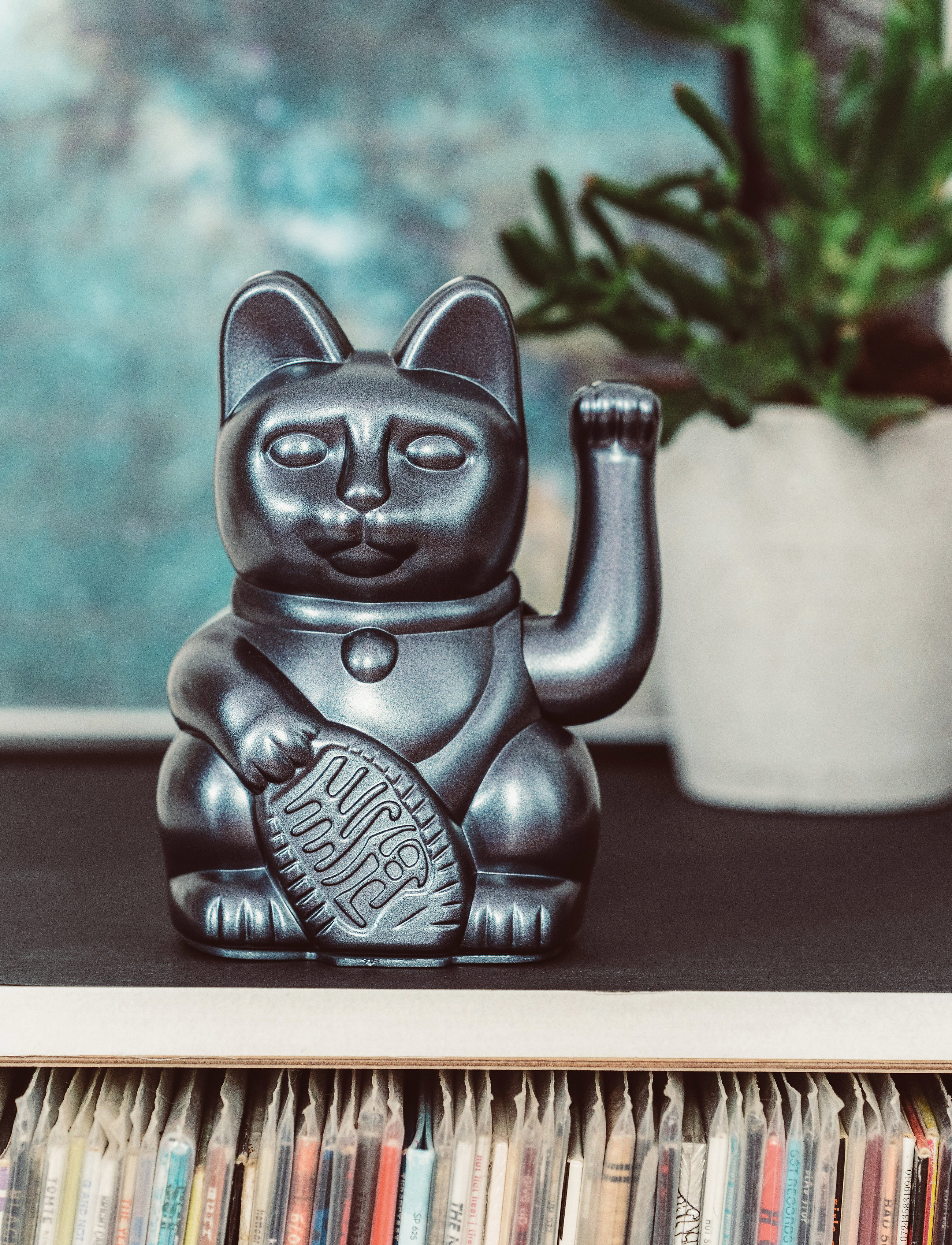 Donkey Maneki-Neko Lucky Cat, H:15 cm, Decorative Accessories-details, Grau - Porcelain Figures & Sculptures, Homeware