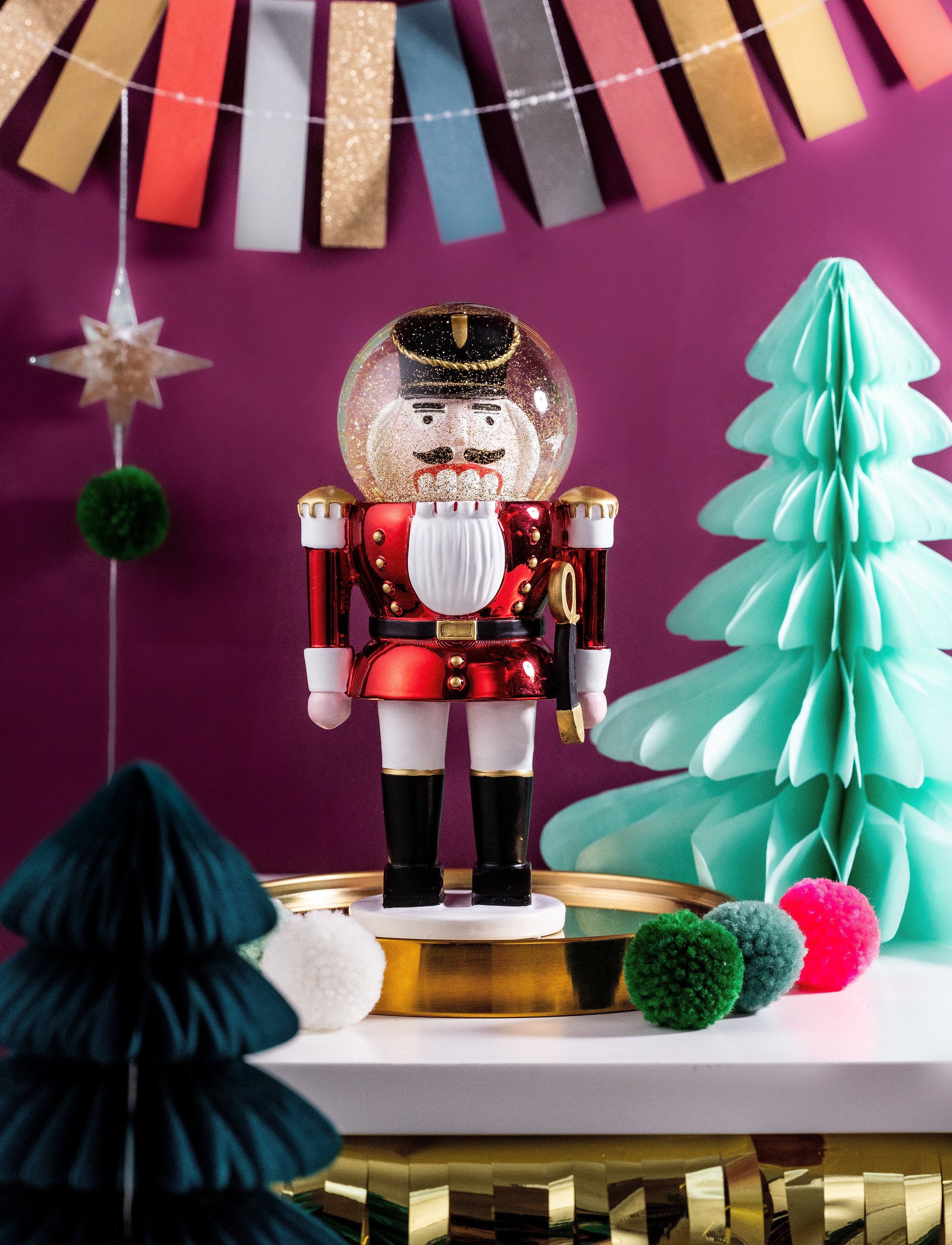 Donkey - Summerglobe (The Shiny Nutcracker) - the shiny nutcracker - 2