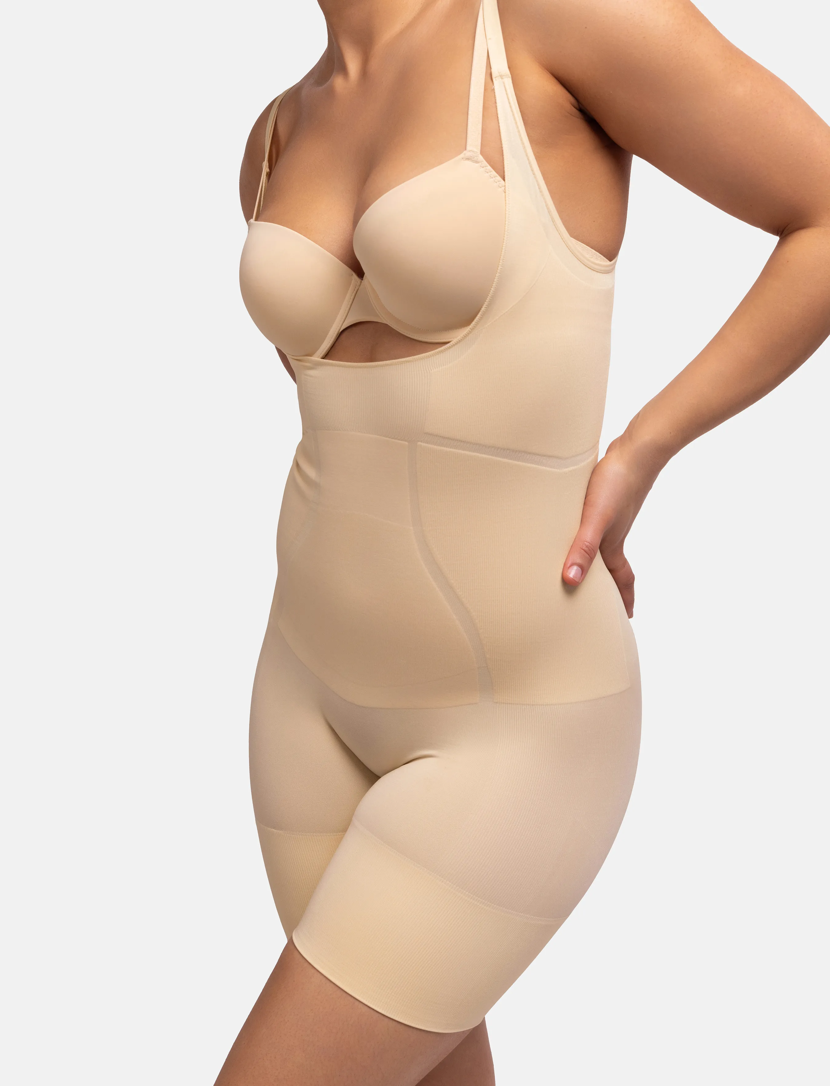 Dorina - ABSOLUTE SCULPT OPEN BUST ROMPERS - spesielle anledninger - beige - 4