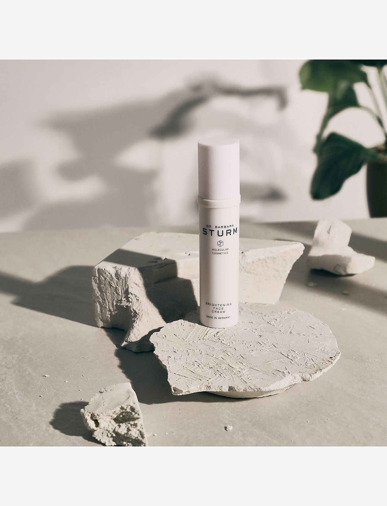 Dr. Barbara Sturm - Brightening Face Cream - dagkrem - no color - 3