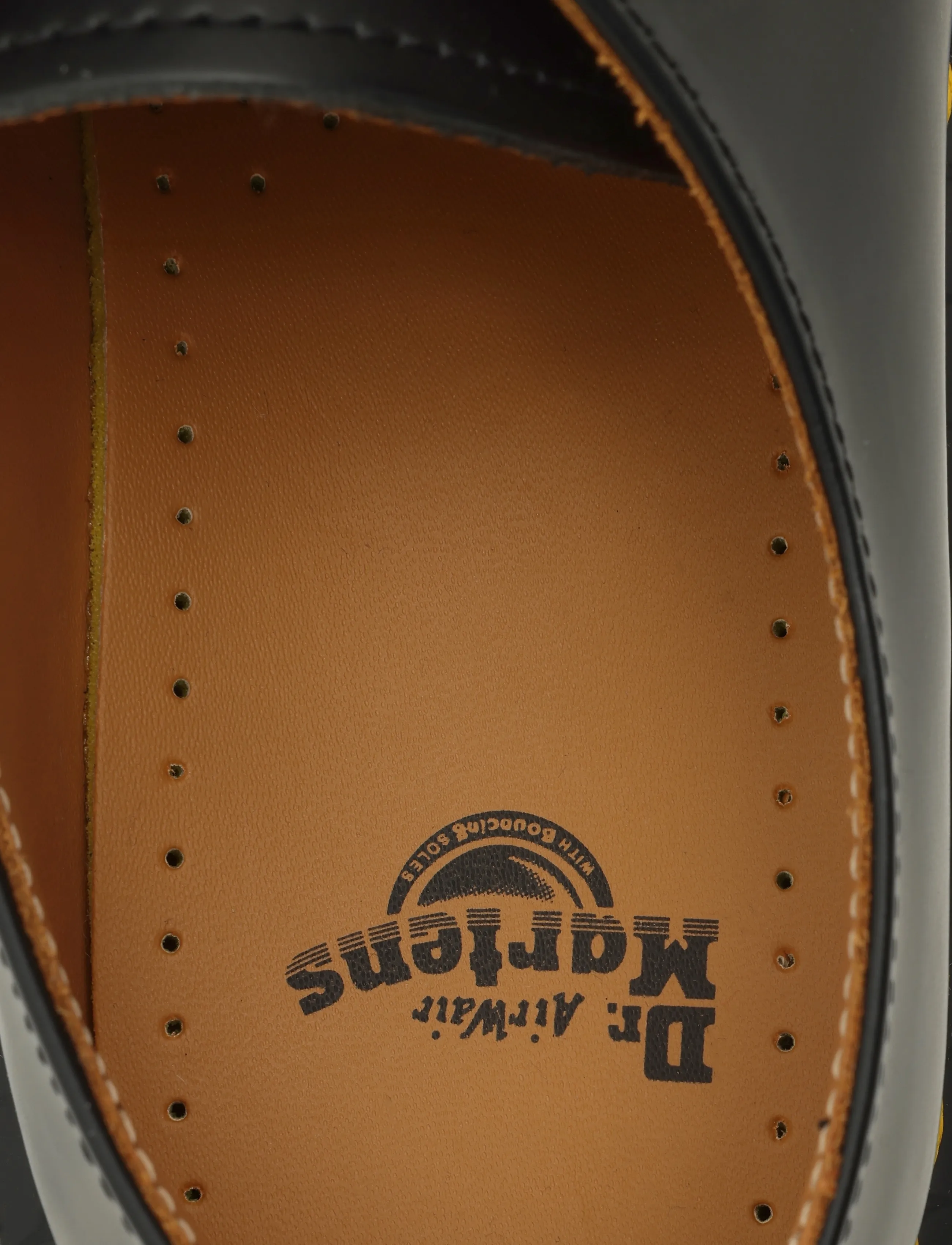 Dr. Martens 1461 Smooth (DMS11838600) - Derby shoes - Boozt.com