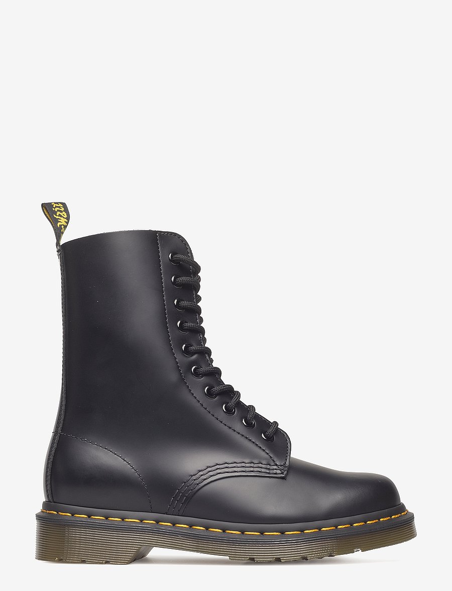 Dr. Martens - 1490 Black Smooth - paeltega saapad - black - 1
