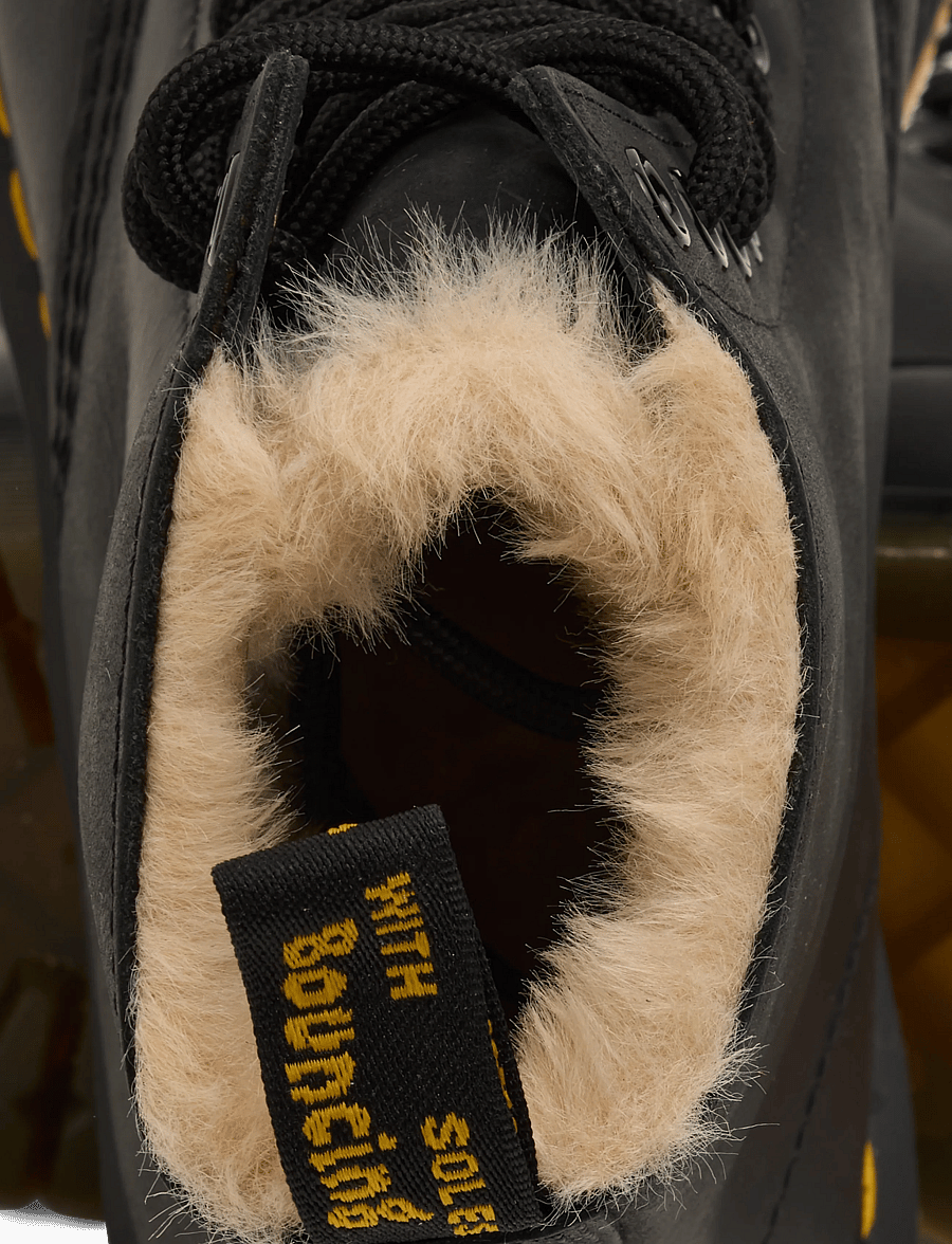 Dr. Martens - 1460 Serena Black Burnished Wyoming - płaskie botki - black - 5