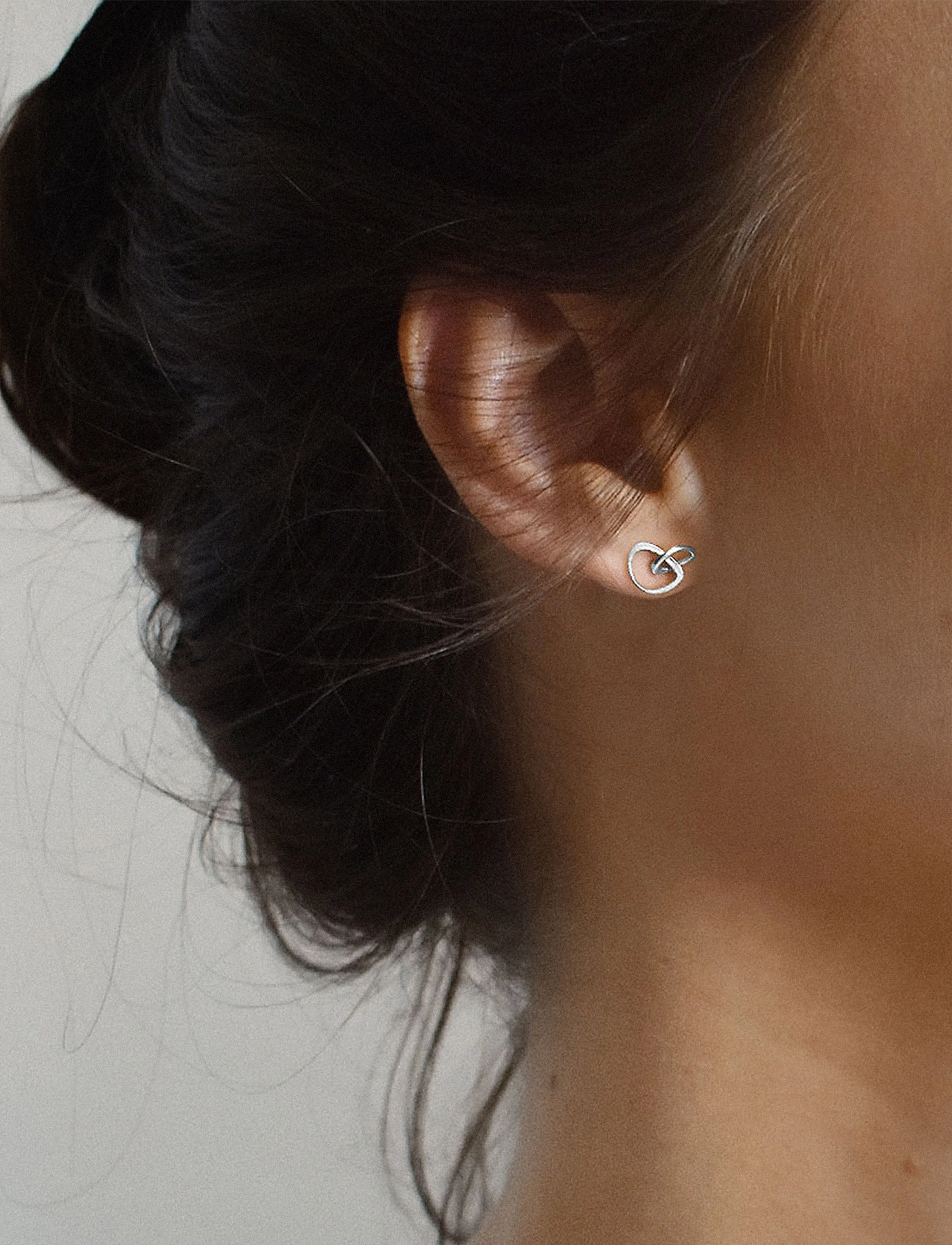 Drakenberg Sjölin Together Drop Studs, One Size, Earrings, Silber - Frauen