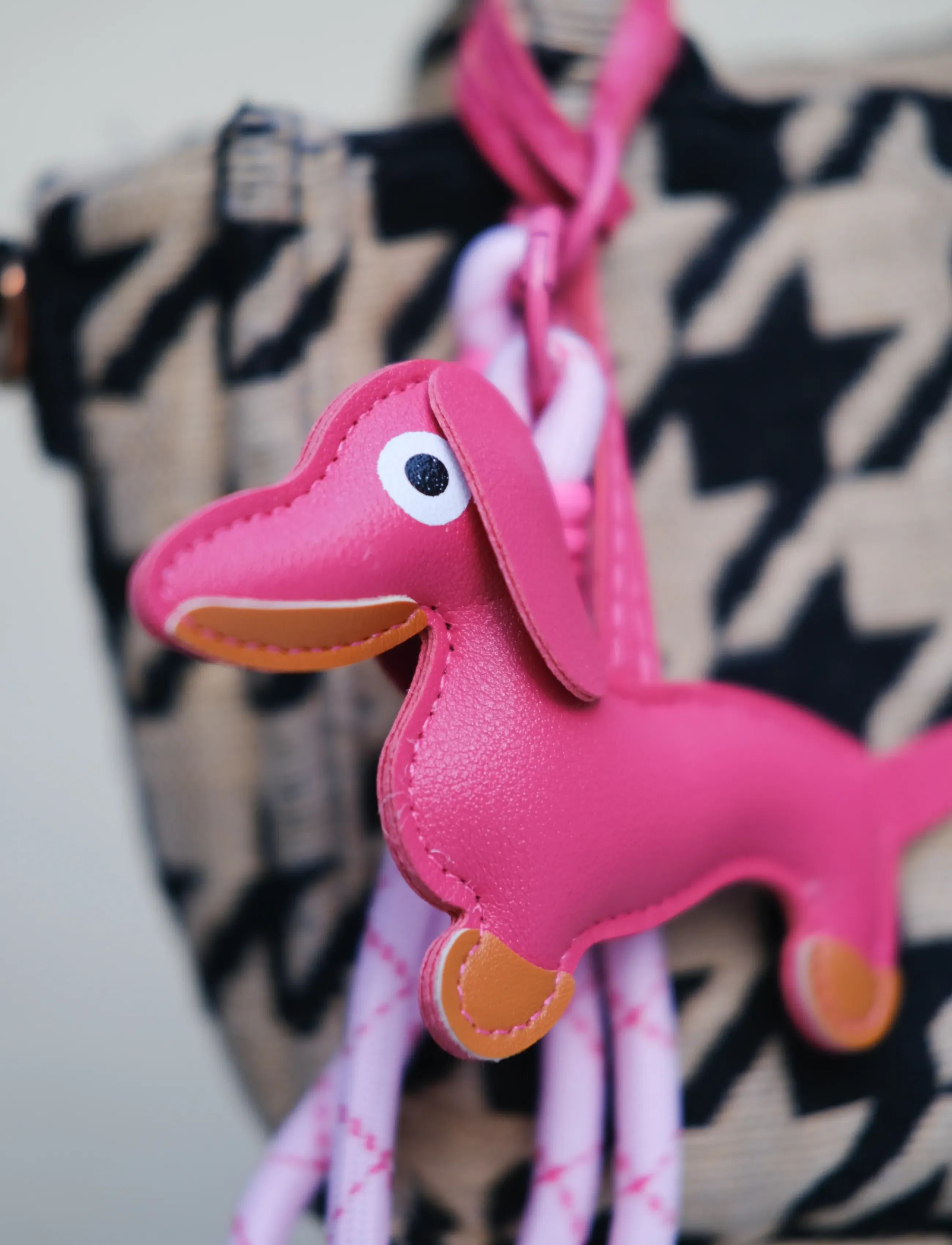 DRM-LND - Sausage Dog Pink - bag accessories - pink - 2