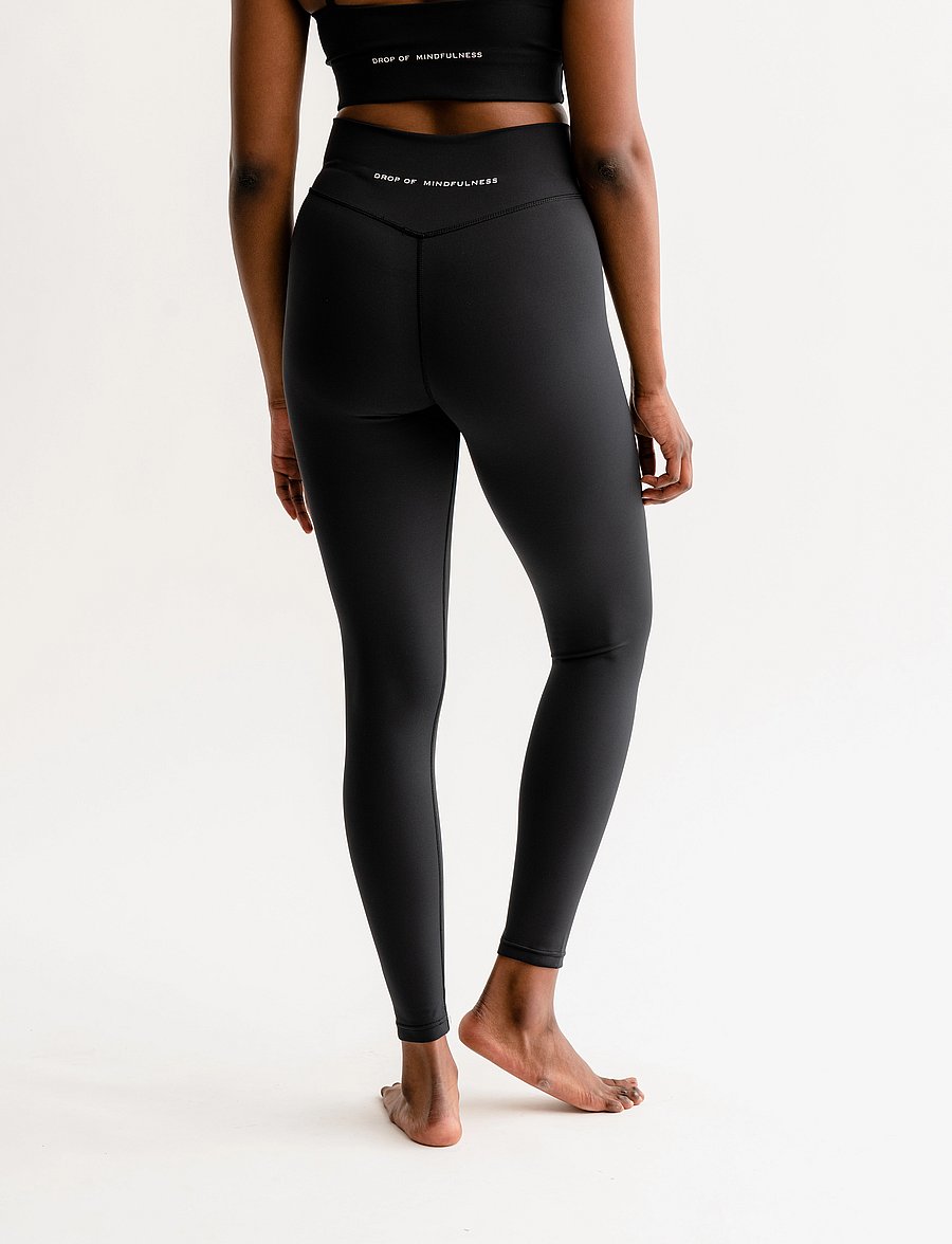 Drop of Mindfulness - TYRA - black matte - 3