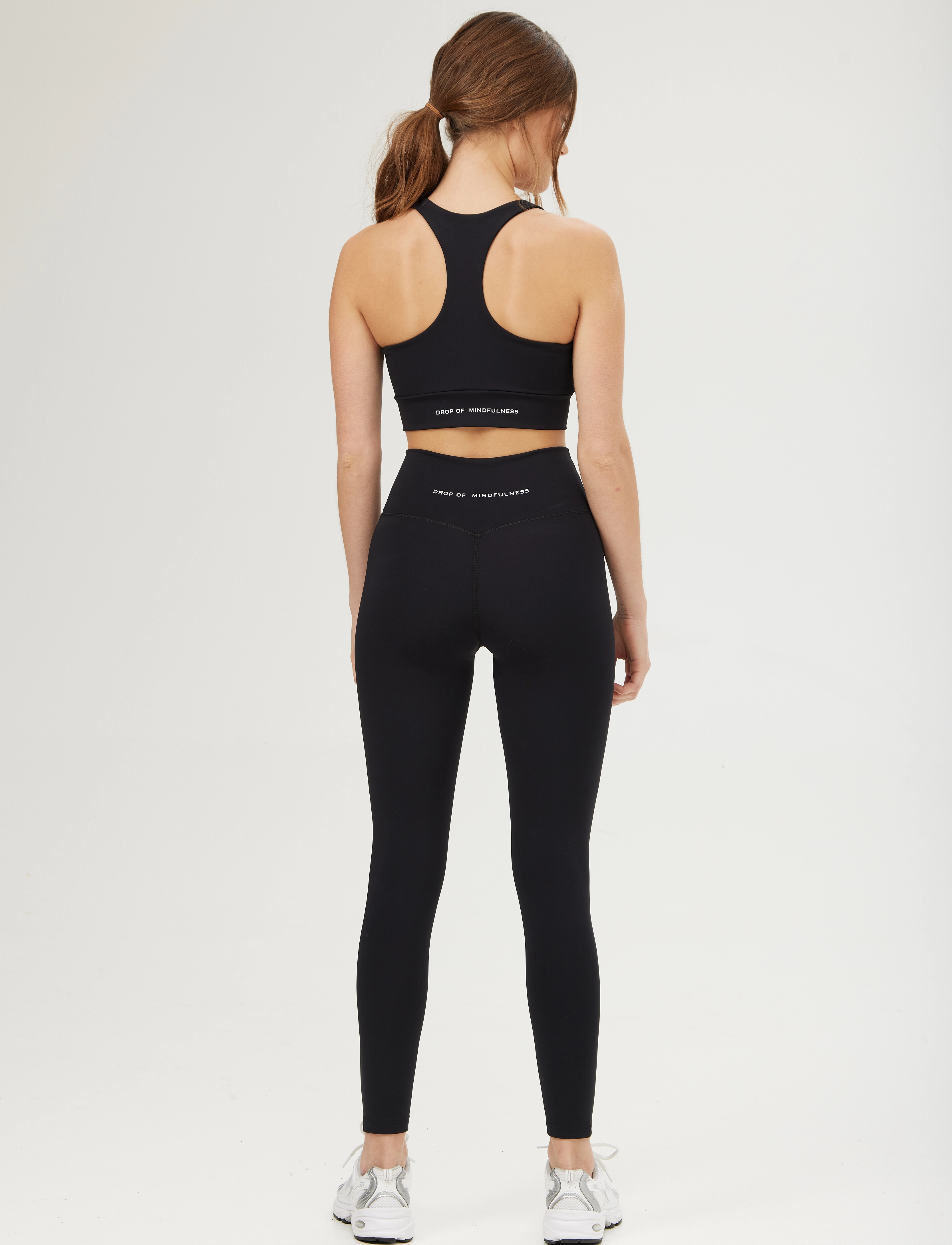 Drop of Mindfulness - ULTIMATE WRAP OVER TIGHTS - treniņu legingi - black - 5