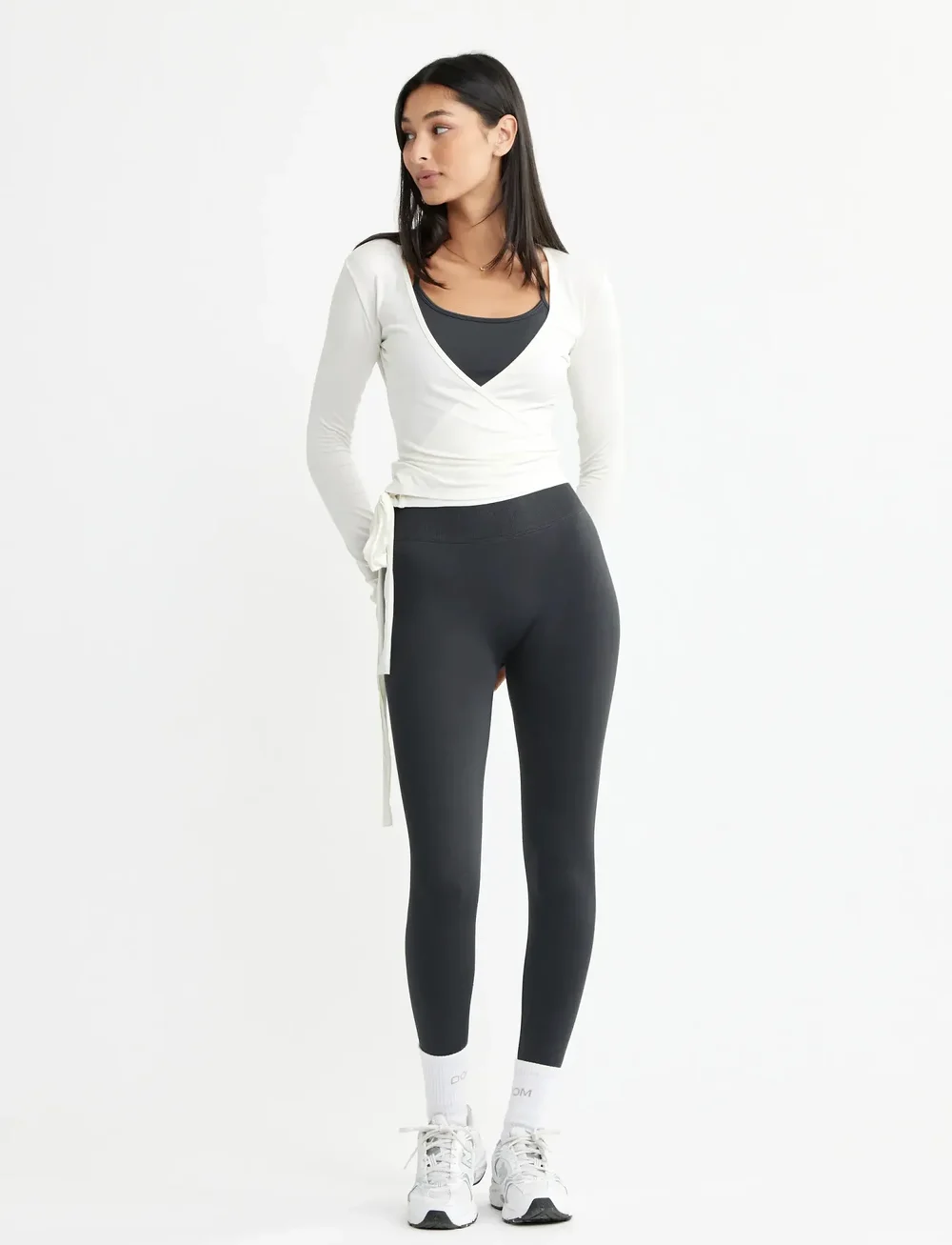 Drop of Mindfulness - BALETT WRAP TOP - pikkade varrukatega alussärgid - white - 4