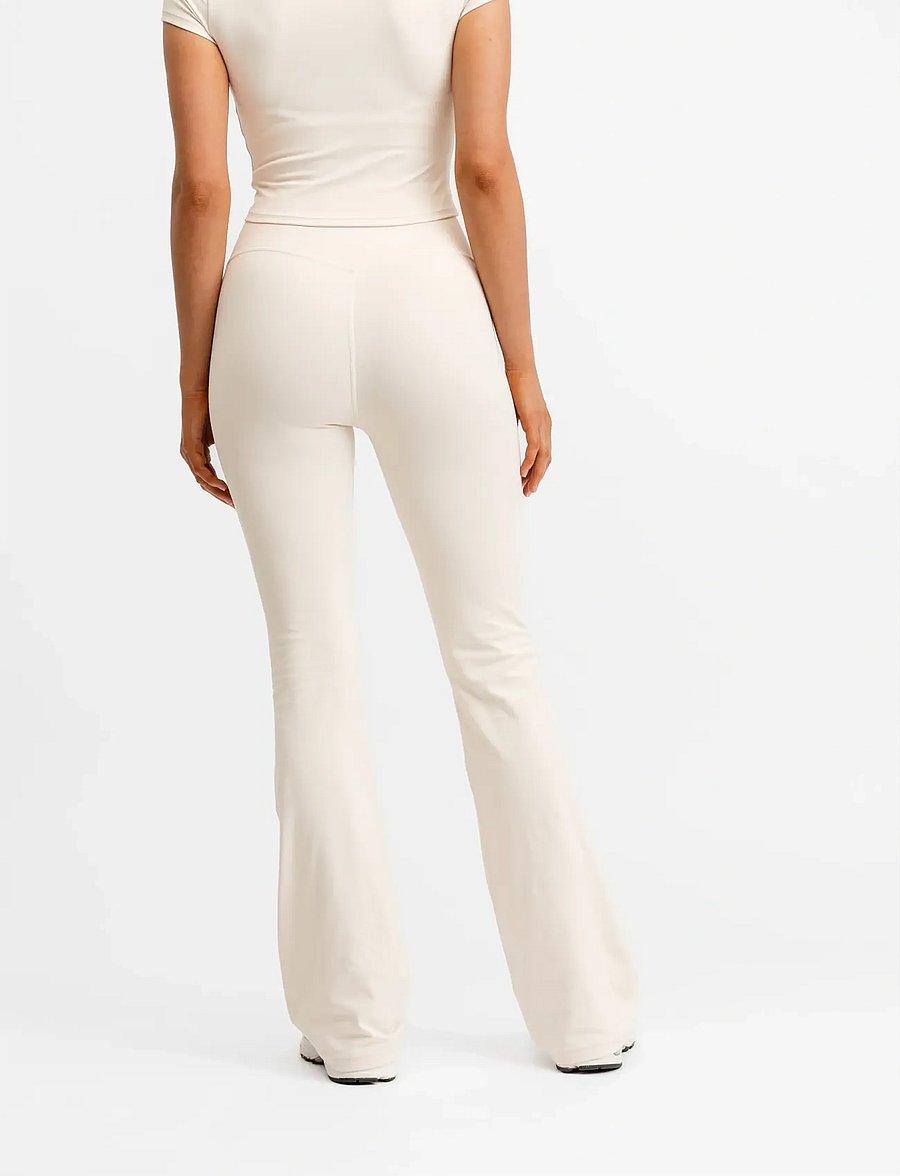 Drop of Mindfulness - BUTTER SOFT FLARE TIGHTS - treenitrikoot - cream white - 3