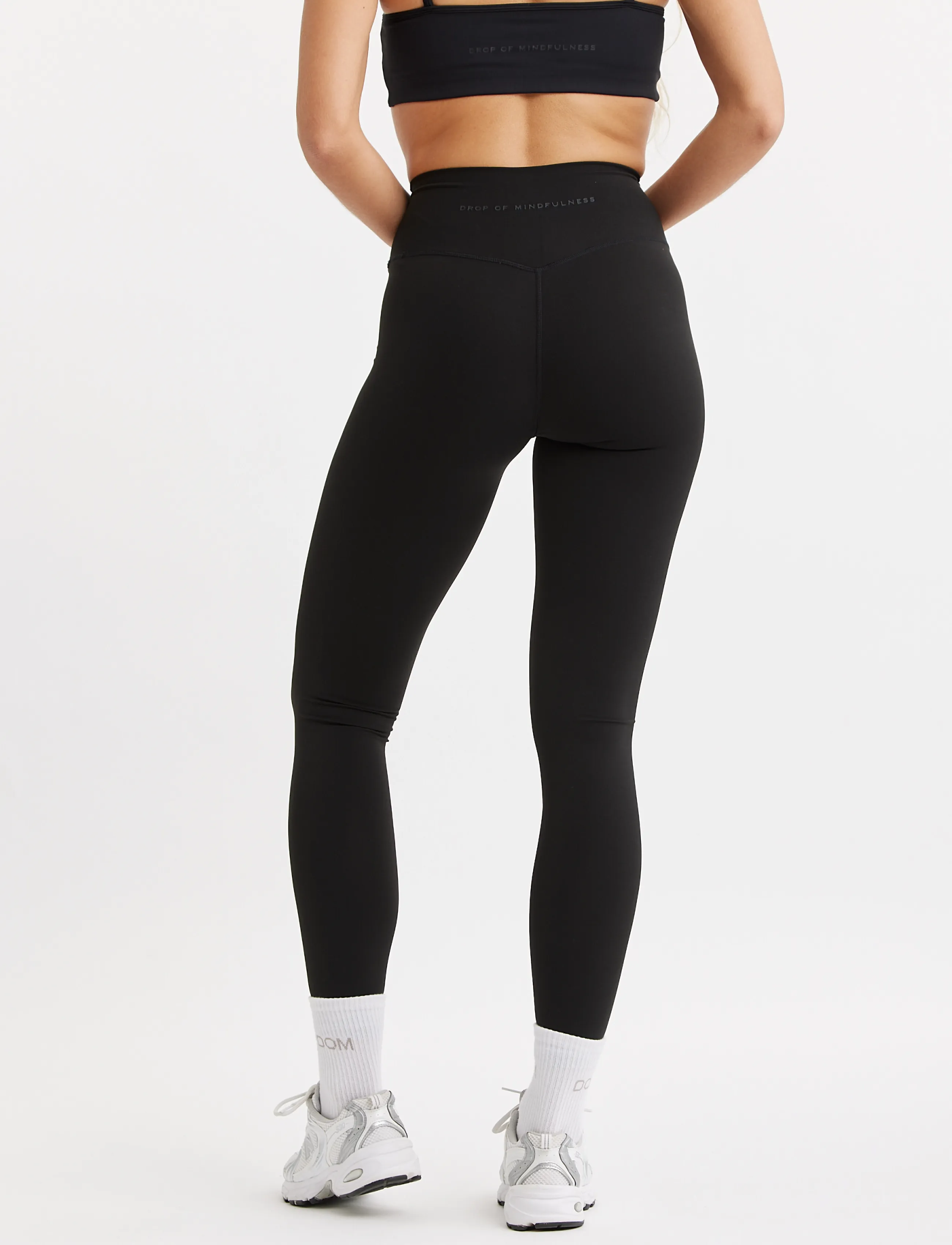 Drop of Mindfulness - BUTTER SOFT HIGH WAIST TIGHTS - black - 3