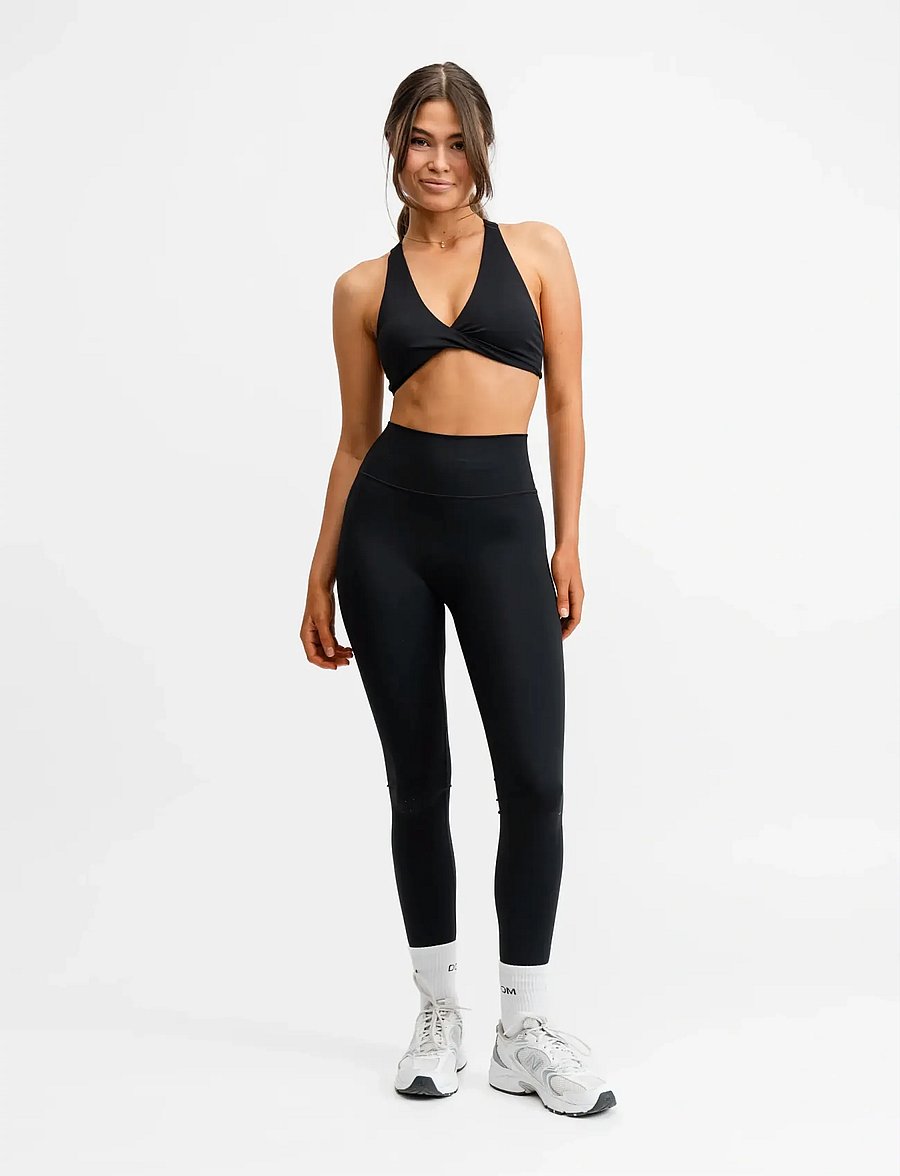 Drop of Mindfulness - ULTIMATE FLATTERING BRA - sport-bhs - black - 4