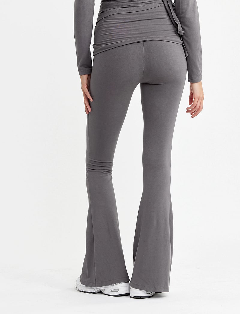 Drop of Mindfulness - FOLDING WAISTBAND FLARE - byxor - grayisch - 3