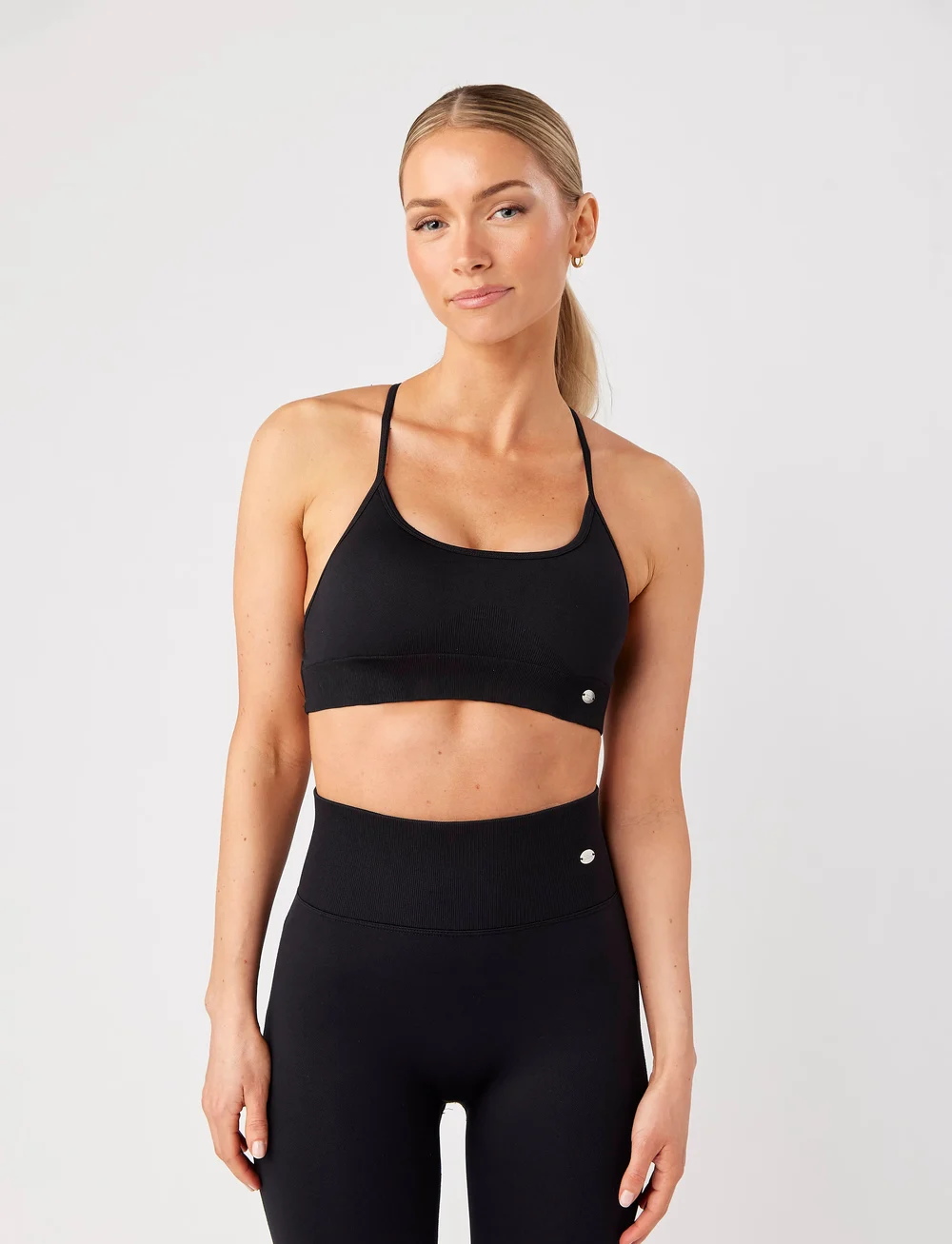 Drop of Mindfulness - SEAMLESS CROSS BACK BRA - lav støtte - black - 3