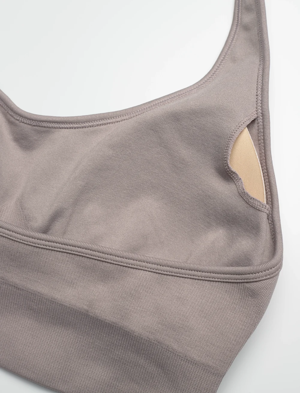 Drop of Mindfulness - SEAMLESS HALTER NECK BRA - mittlerer halt - greige - 5