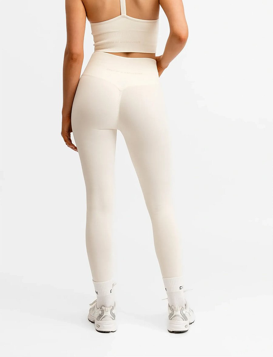 Drop of Mindfulness - SEAMLESS SCRUNCH TIGHTS - collants d'entraînement - cream white - 3