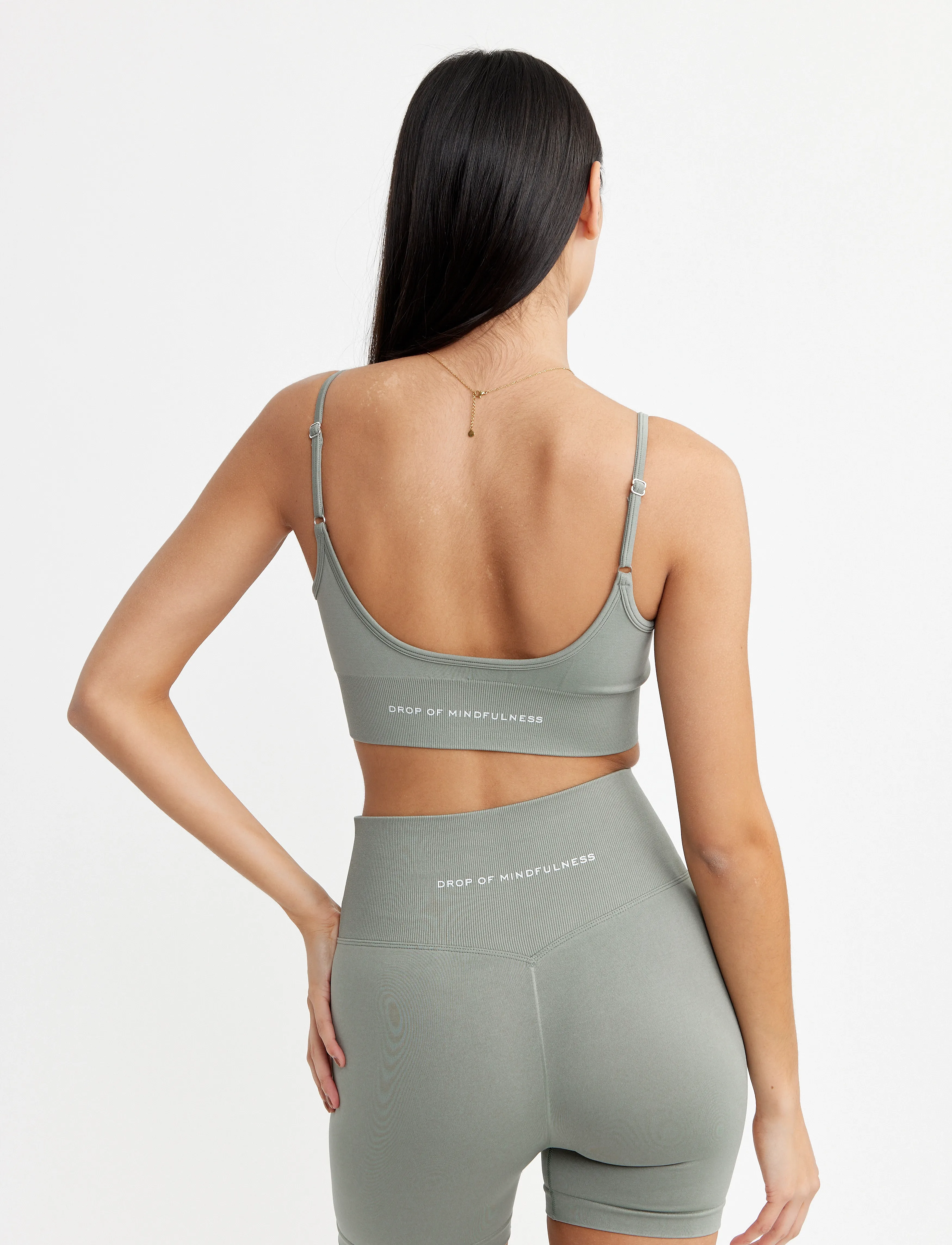 Drop of Mindfulness - V SHAPE BRA - medium support - vintage khaki - 2